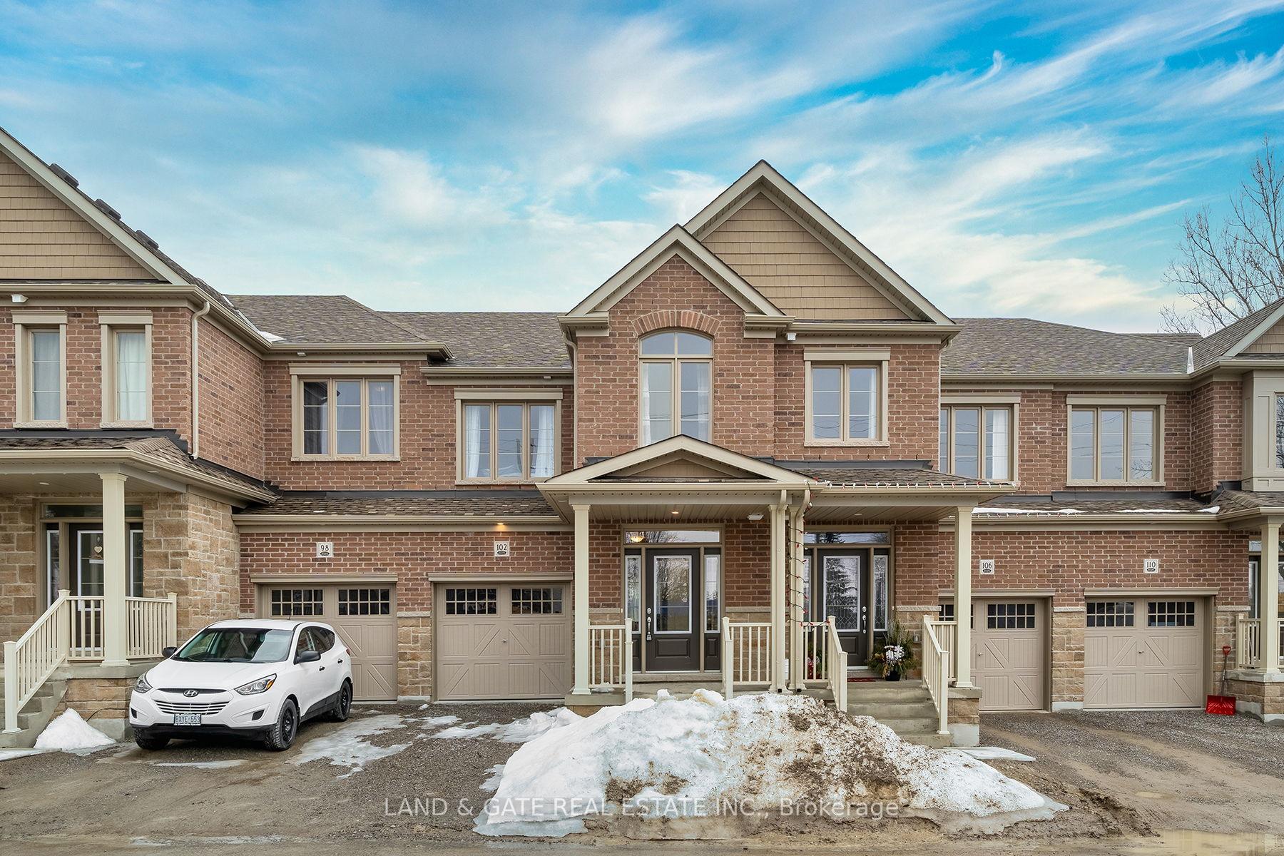 Photo 1 of 102 Shand Lane, Scugog, Port Perry — HOMEH
