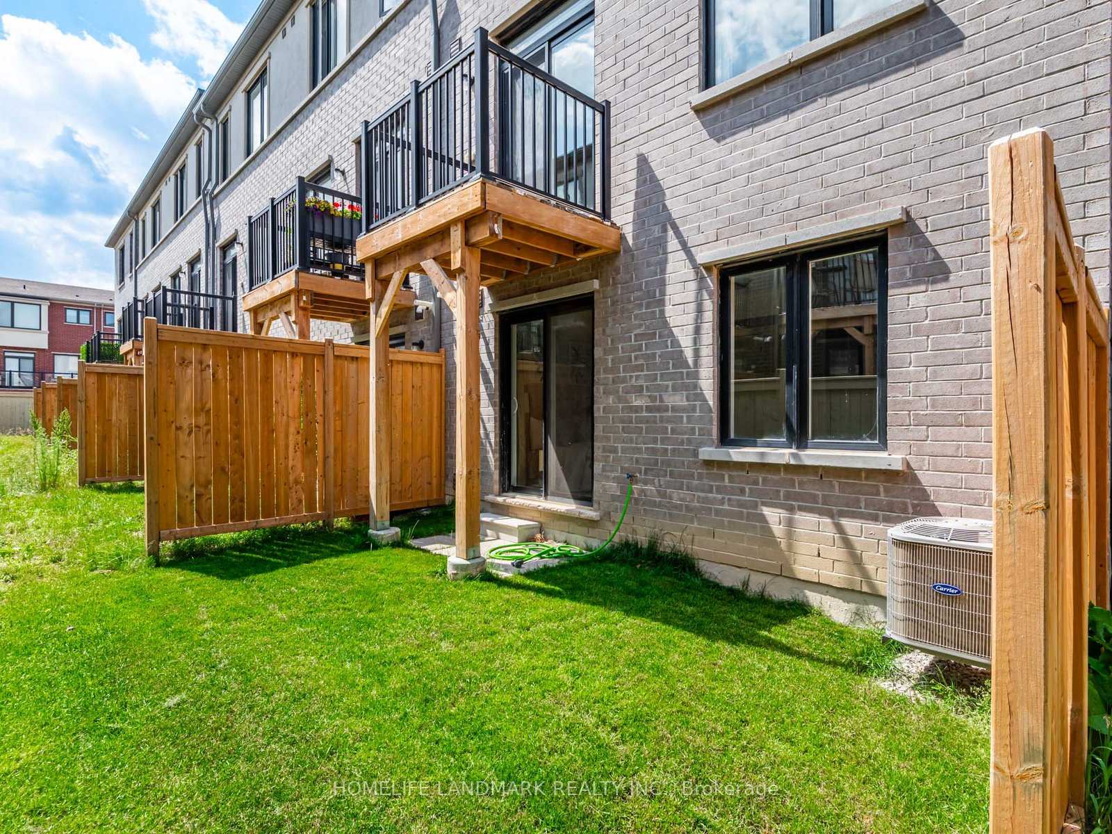 Photo 19 of 25 Origin Way, Vaughan, Patterson — HOMEH