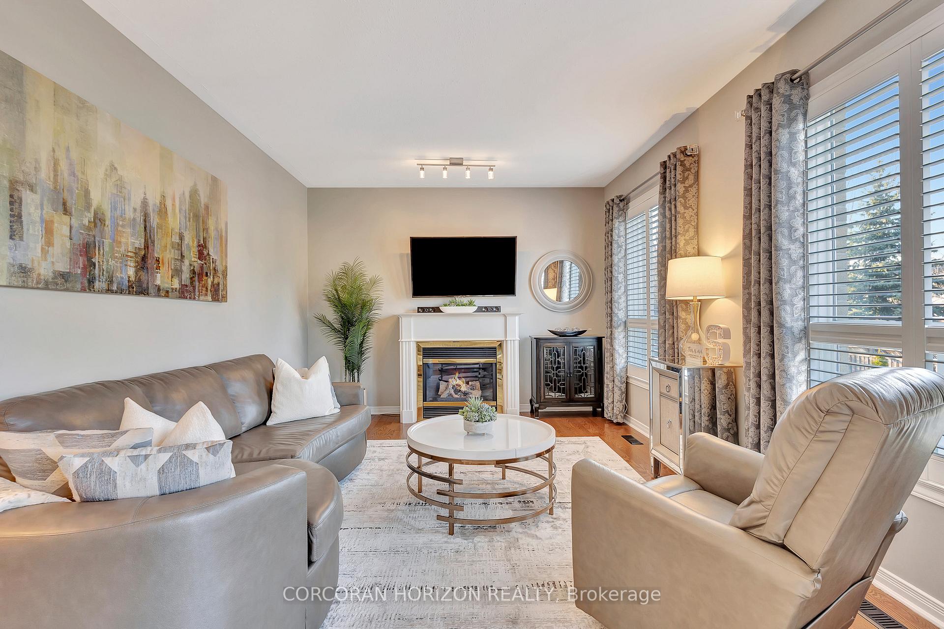 Photo 14 of 18 Oakdale Court, Kitchener — HOMEH