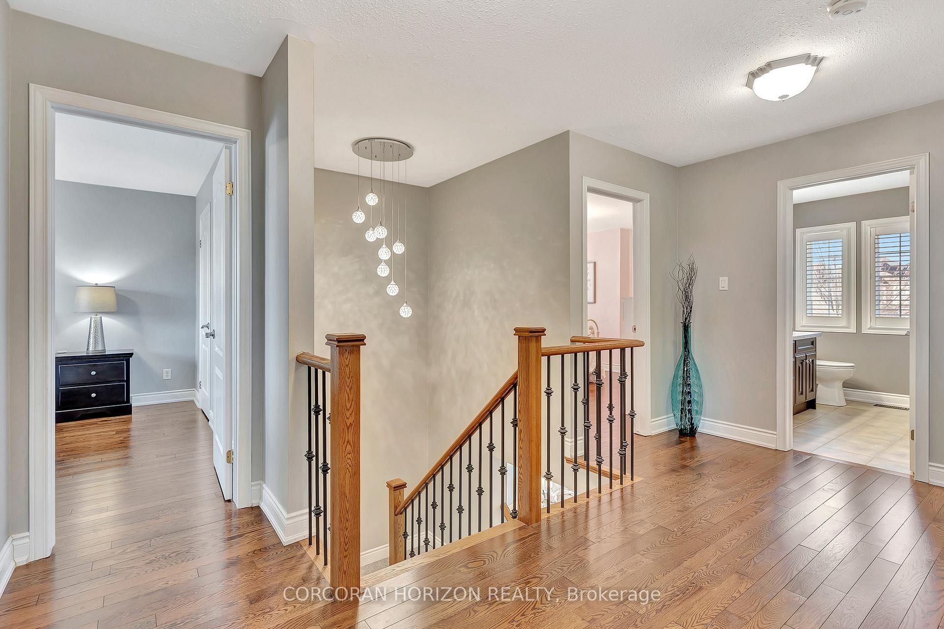 Photo 21 of 18 Oakdale Court, Kitchener — HOMEH