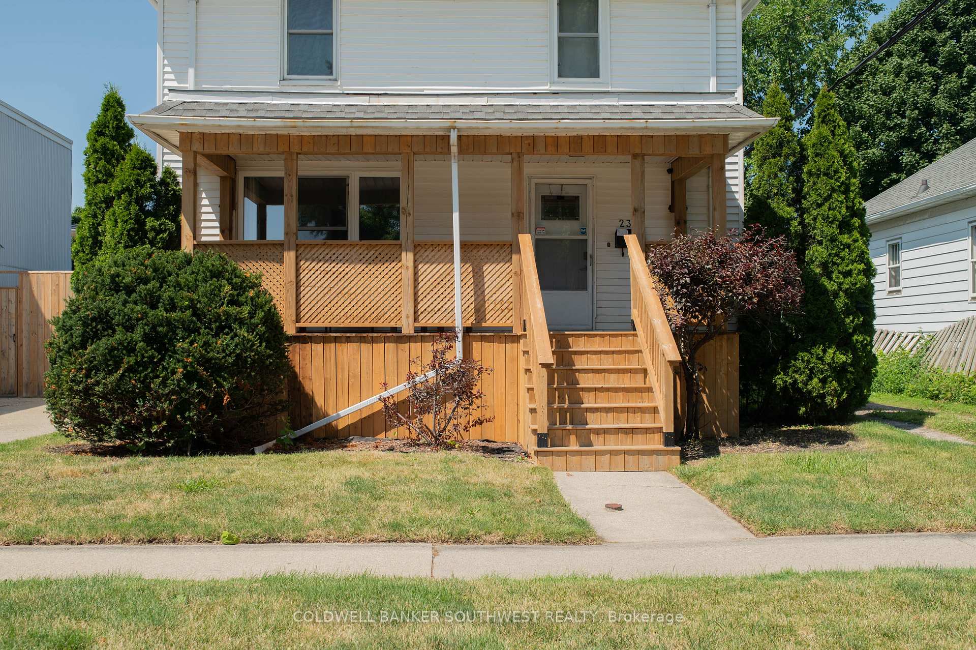Photo 4 of 232 Davis Street, Sarnia — HOMEH