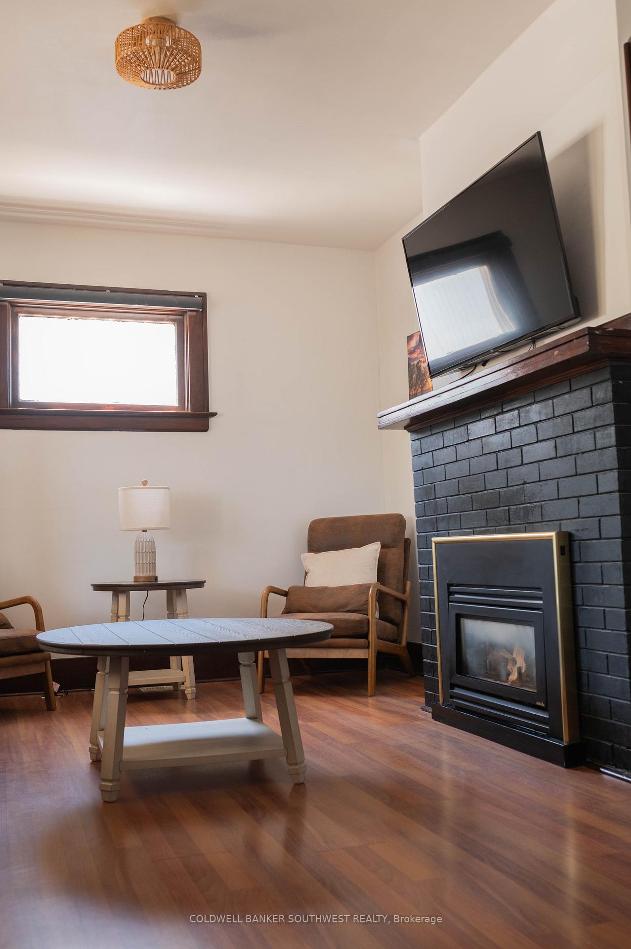 Photo 6 of 232 Davis Street, Sarnia — HOMEH