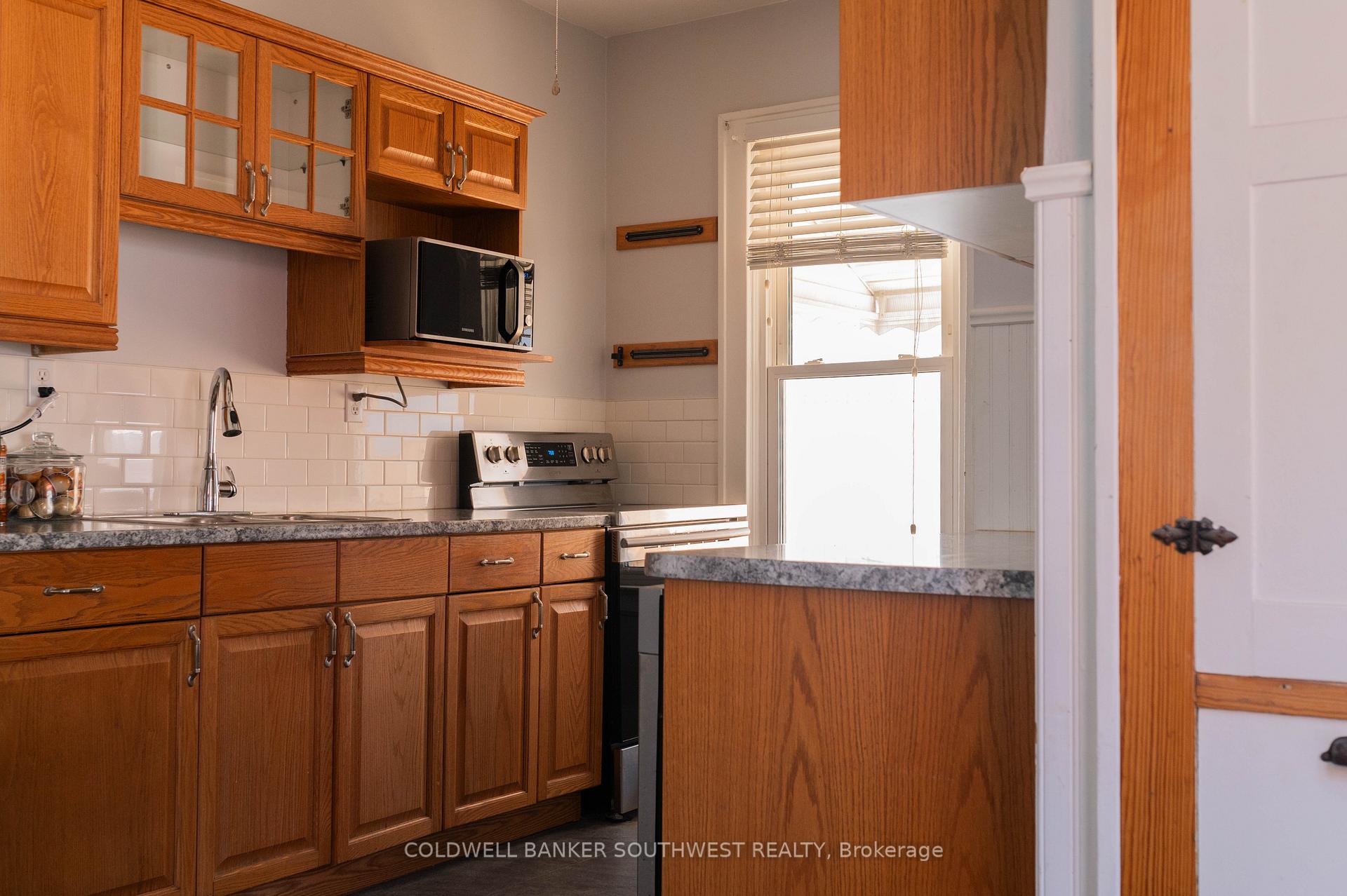 Photo 21 of 232 Davis Street, Sarnia — HOMEH