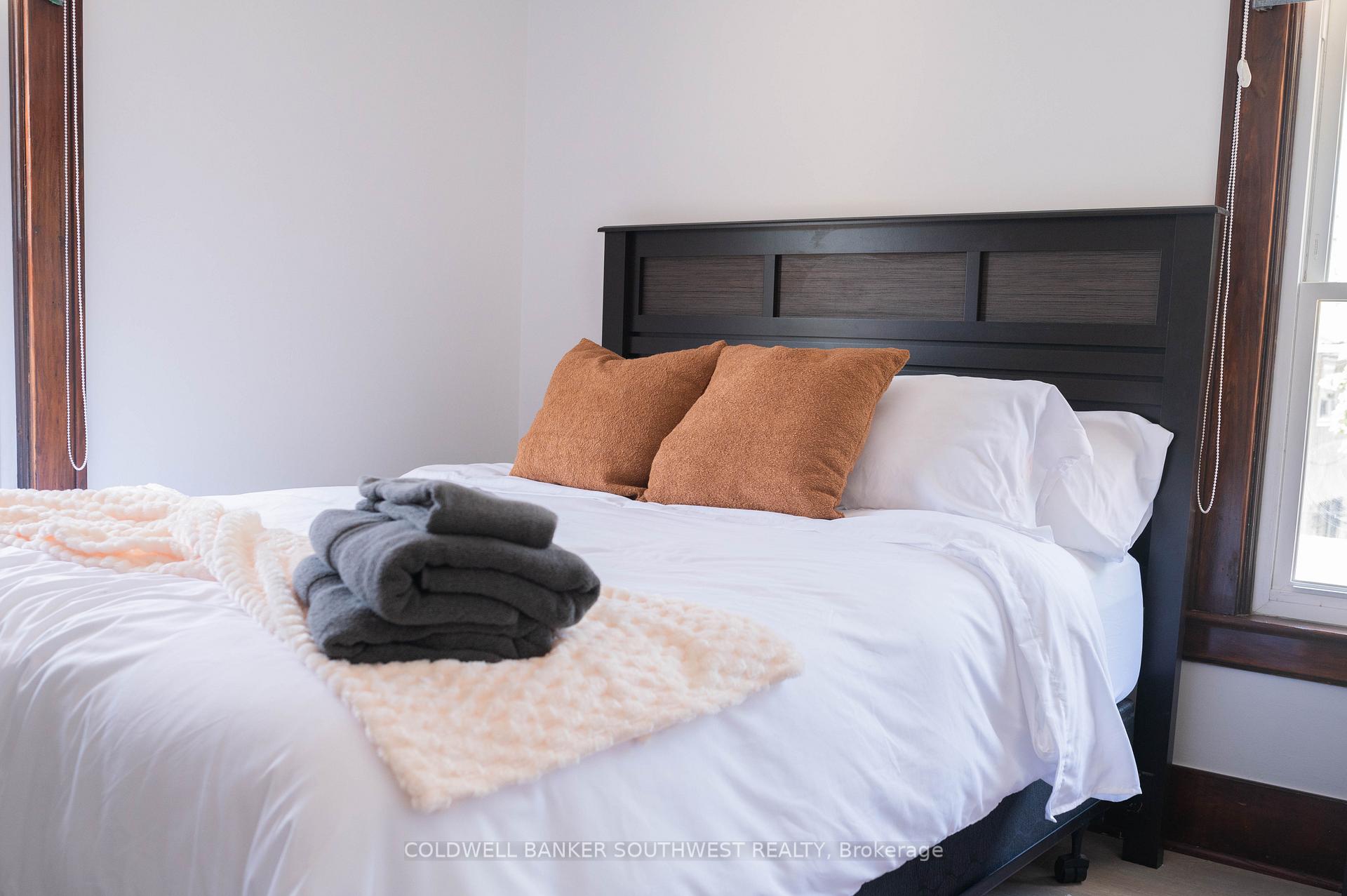 Photo 23 of 232 Davis Street, Sarnia — HOMEH