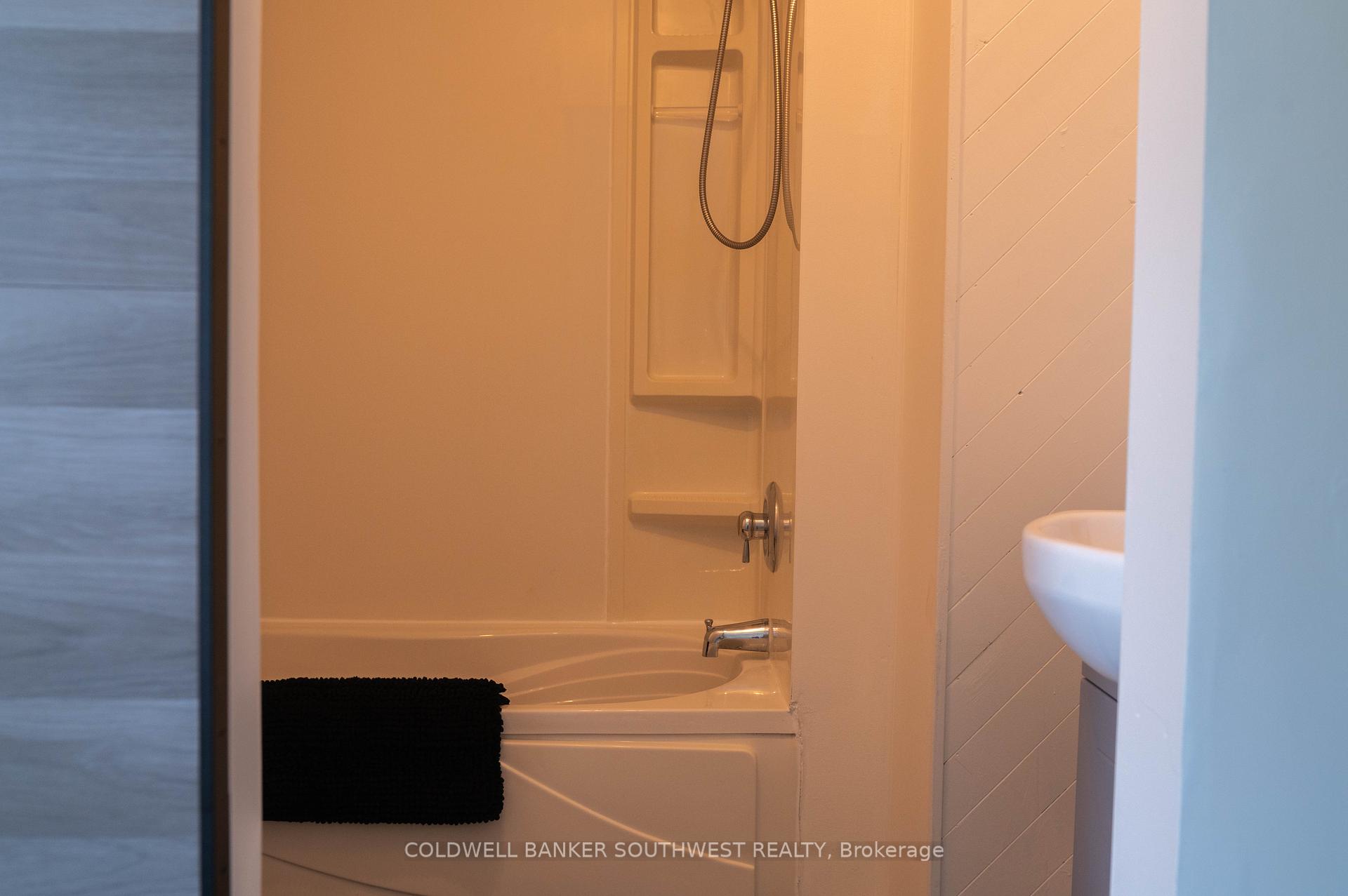 Photo 34 of 232 Davis Street, Sarnia — HOMEH
