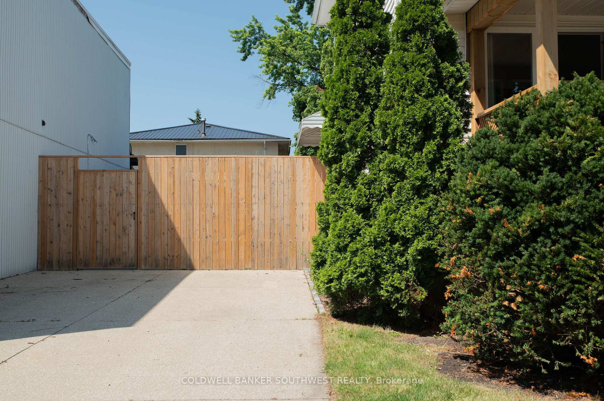 Photo 41 of 232 Davis Street, Sarnia — HOMEH
