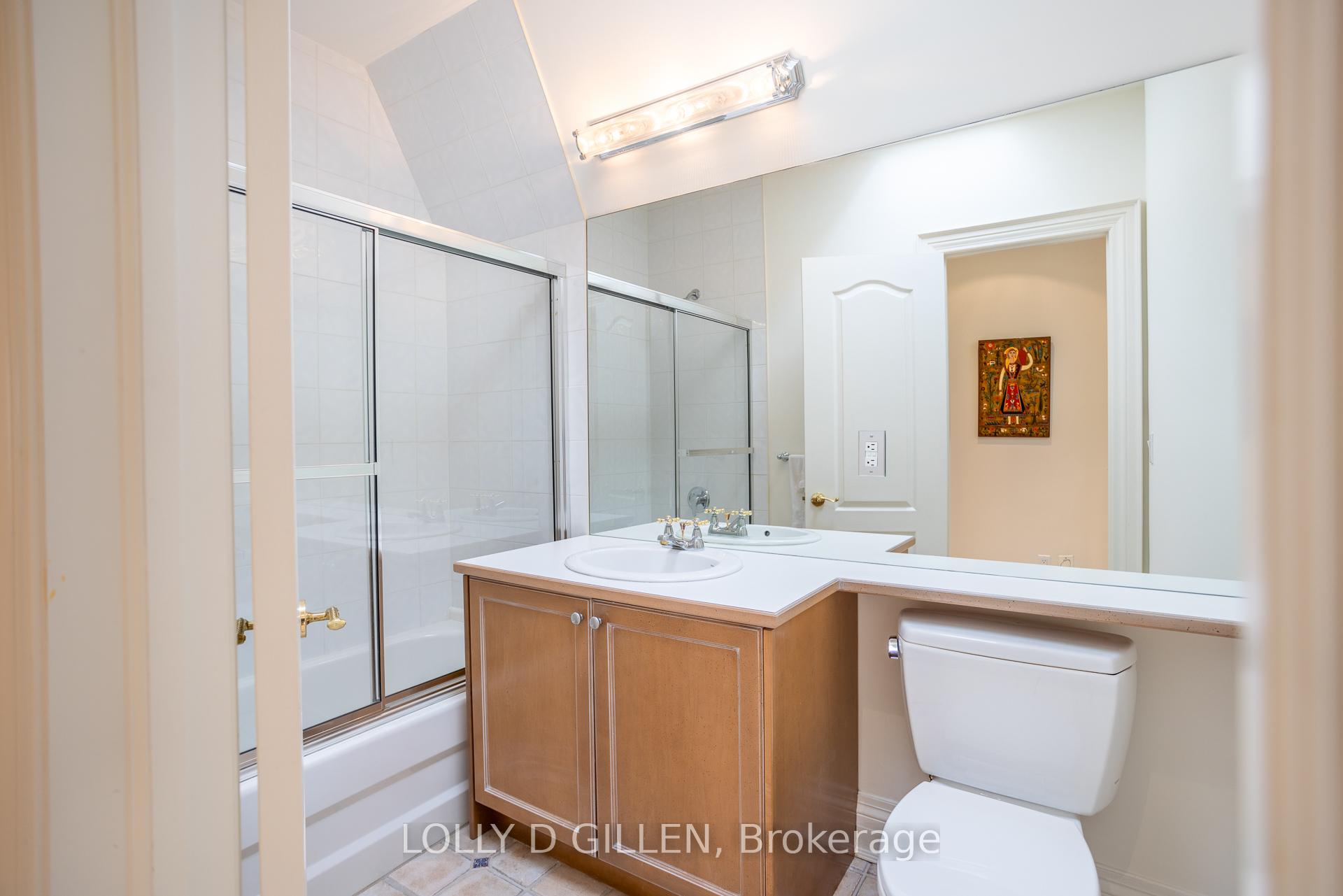 Photo 20 of 470 Melrose Avenue, Toronto, Bedford Park-Nortown — HOMEH