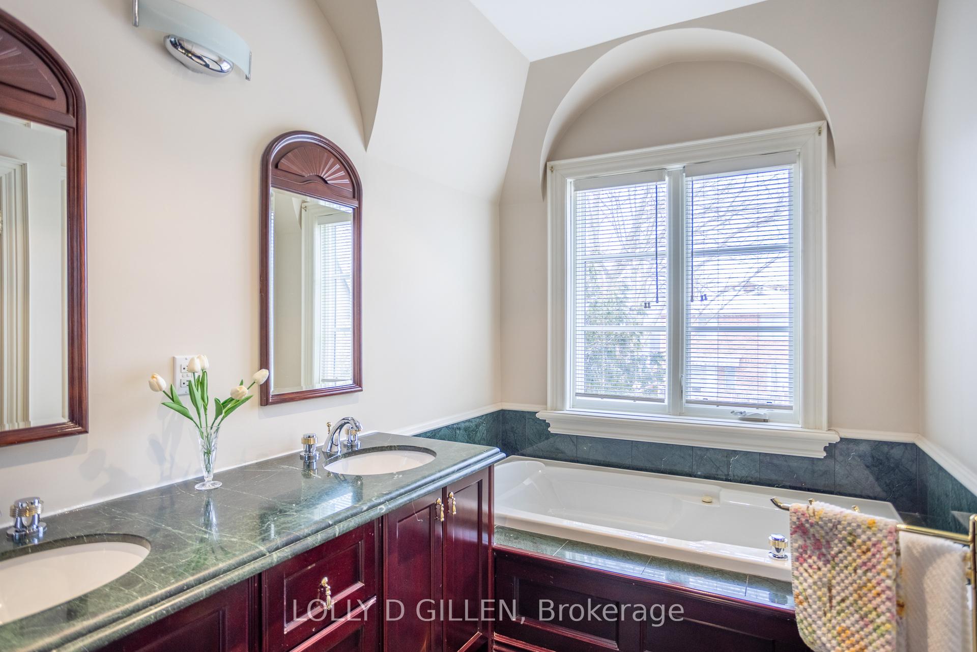 Photo 24 of 470 Melrose Avenue, Toronto, Bedford Park-Nortown — HOMEH