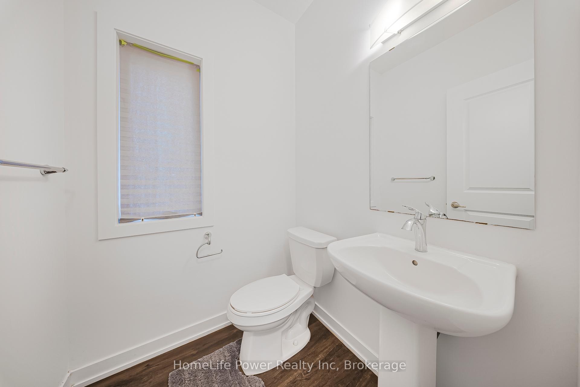 Photo 17 of 17 Ferris Circle, Guelph, Clairfields/Hanlon Business Park — HOMEH