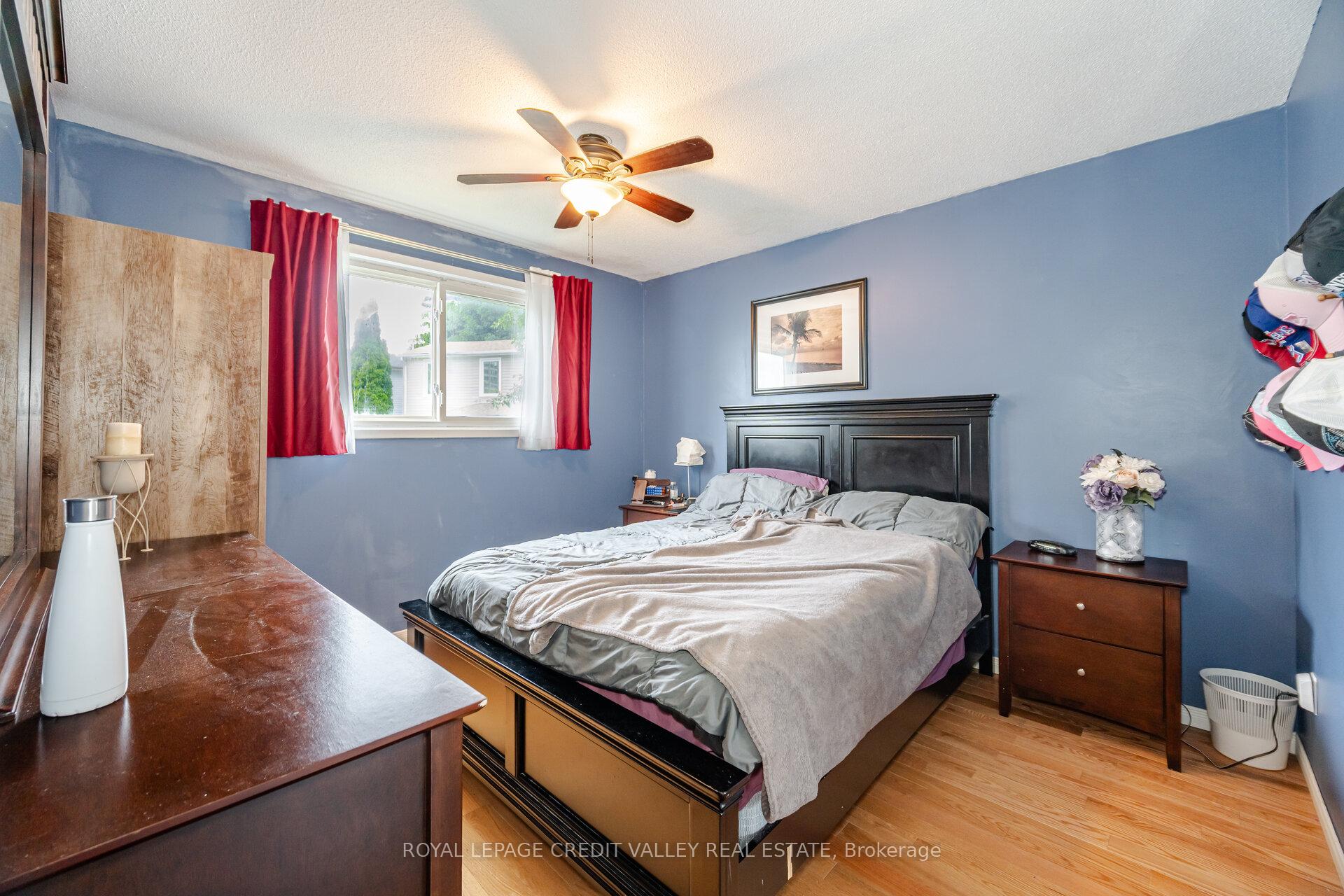 Photo 15 of 25 Huntingwood Crescent, Brampton, Central Park — HOMEH