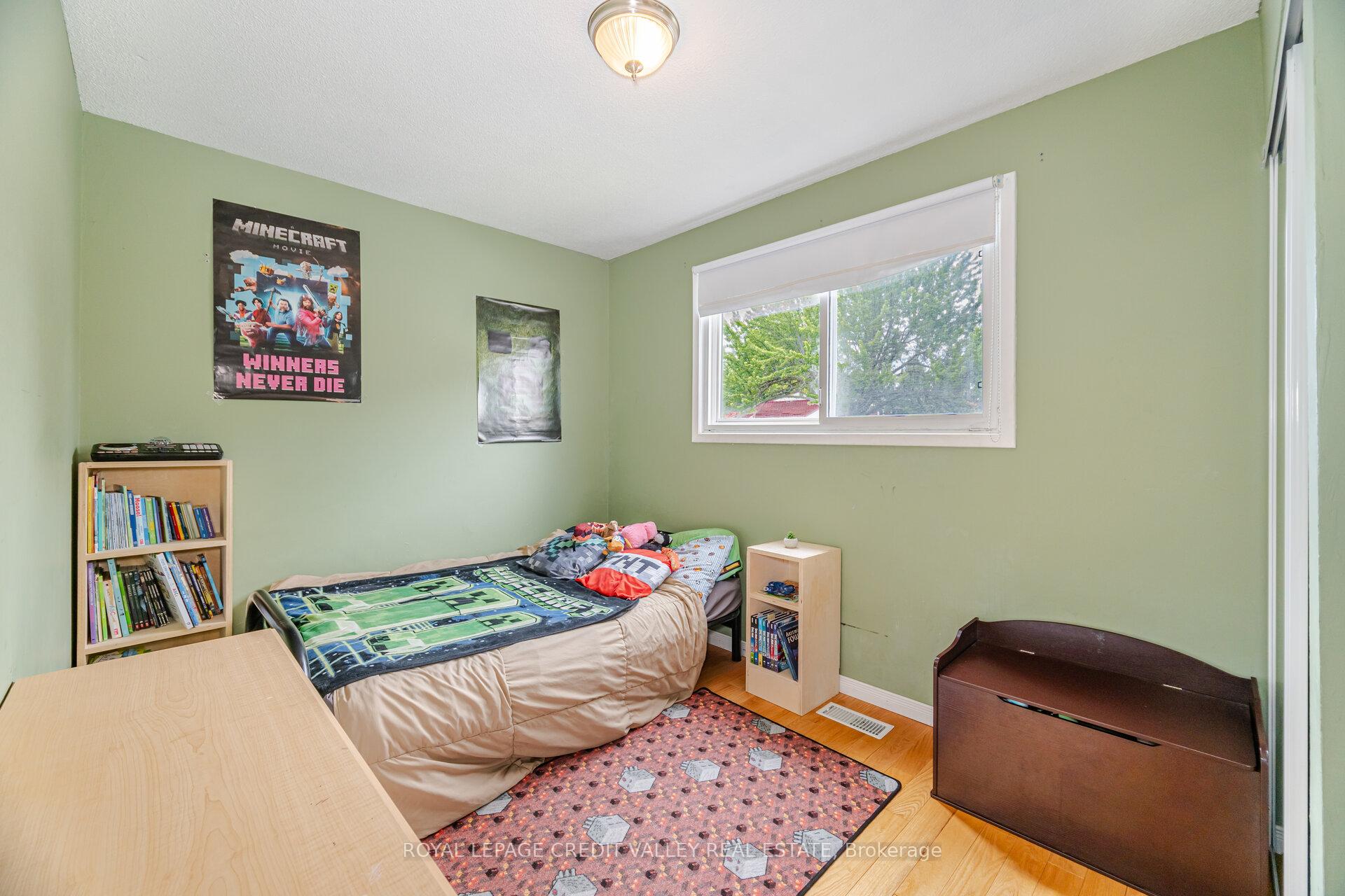 Photo 13 of 25 Huntingwood Crescent, Brampton, Central Park — HOMEH