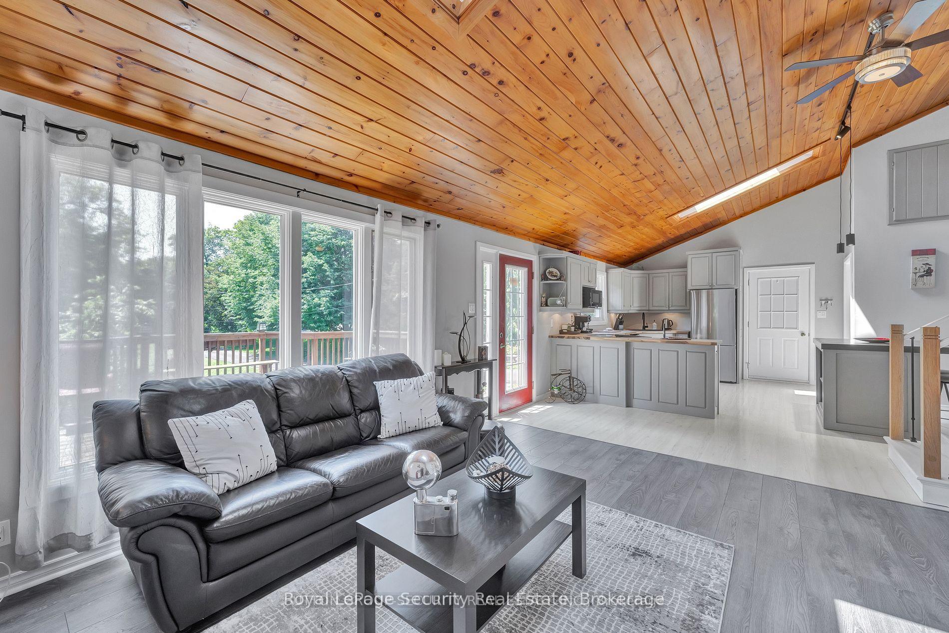 Photo 11 of 48 Jackman Road, Clarington, Bowmanville — HOMEH