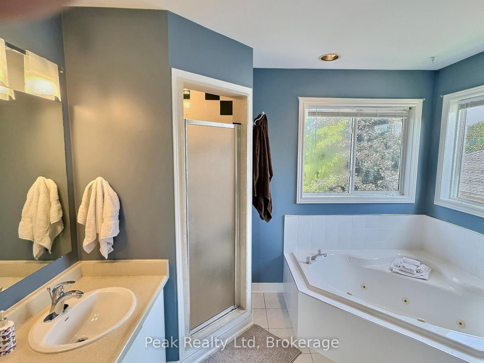 Photo 10 of 7 Hunt Street, North Dumfries — HOMEH
