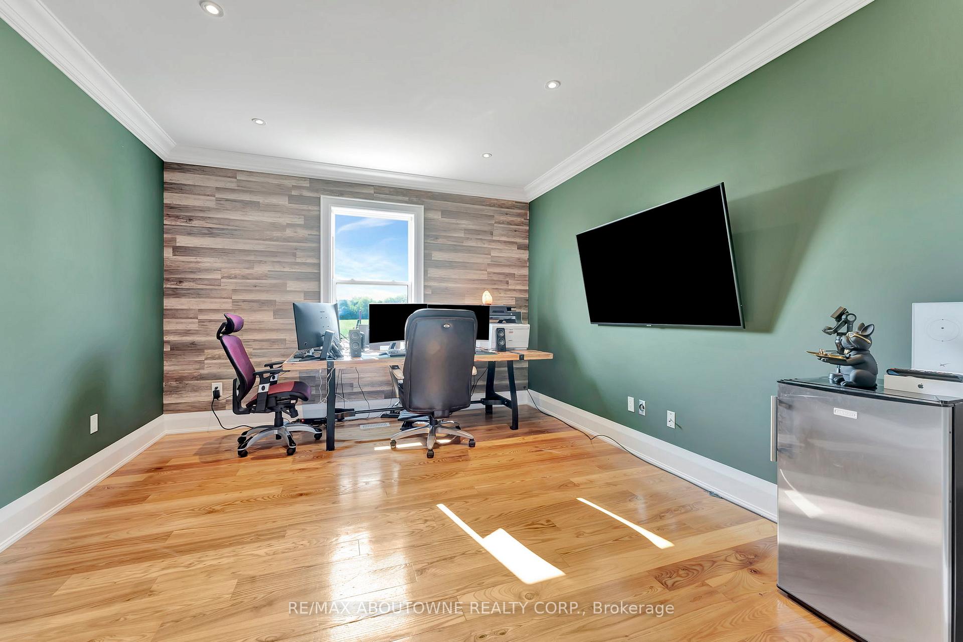 Photo 25 of 8301 Leeming Road, Hamilton, Mount Hope — HOMEH