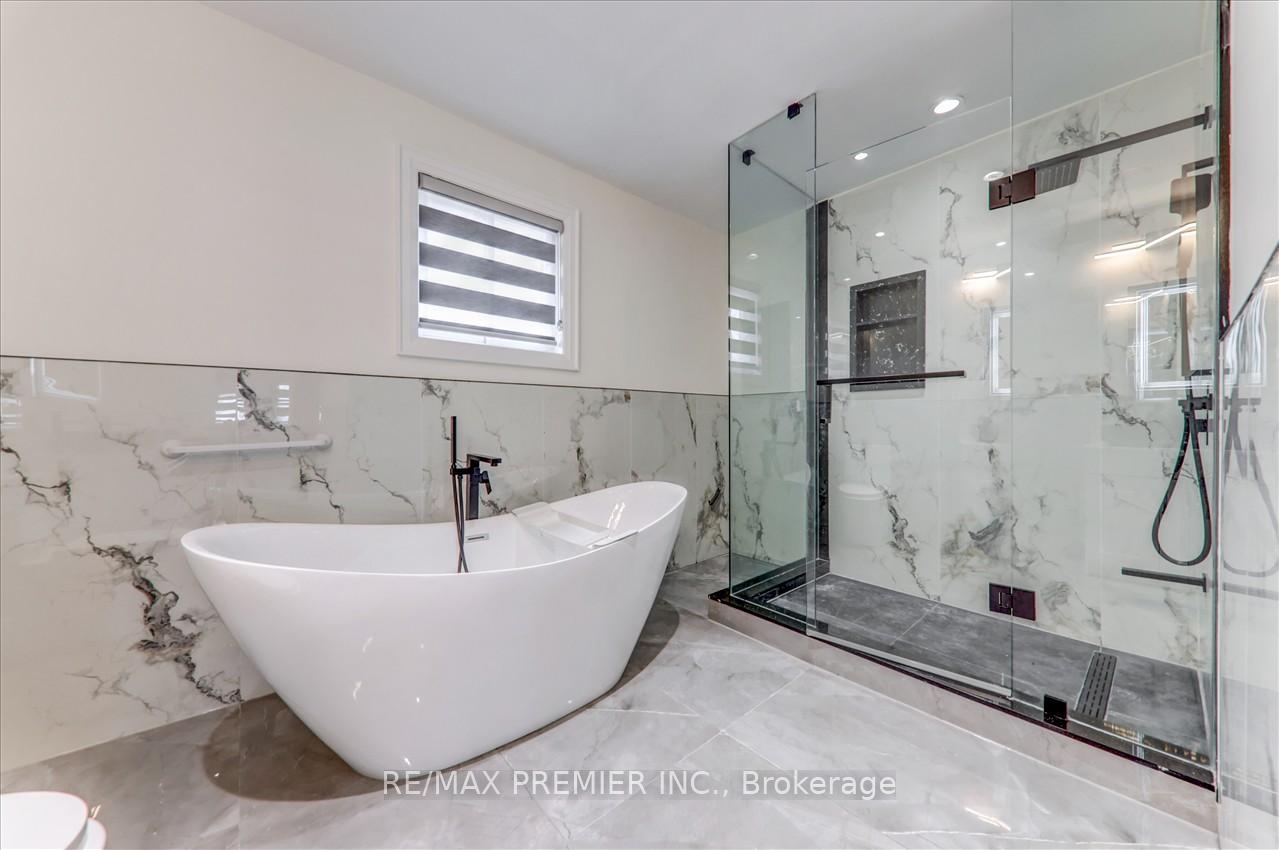 Photo 12 of 99 Benjamin Drive, Vaughan, East Woodbridge — HOMEH