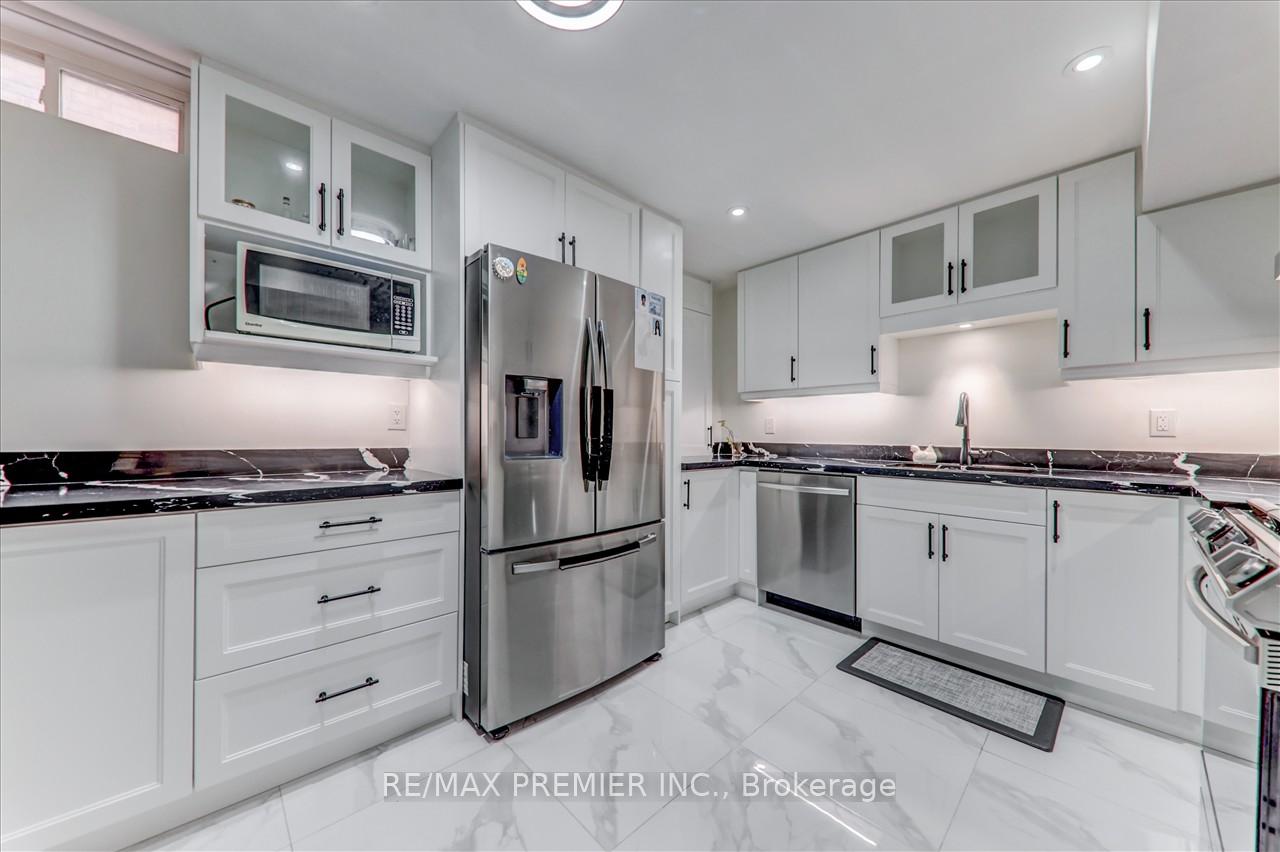 Photo 28 of 99 Benjamin Drive, Vaughan, East Woodbridge — HOMEH