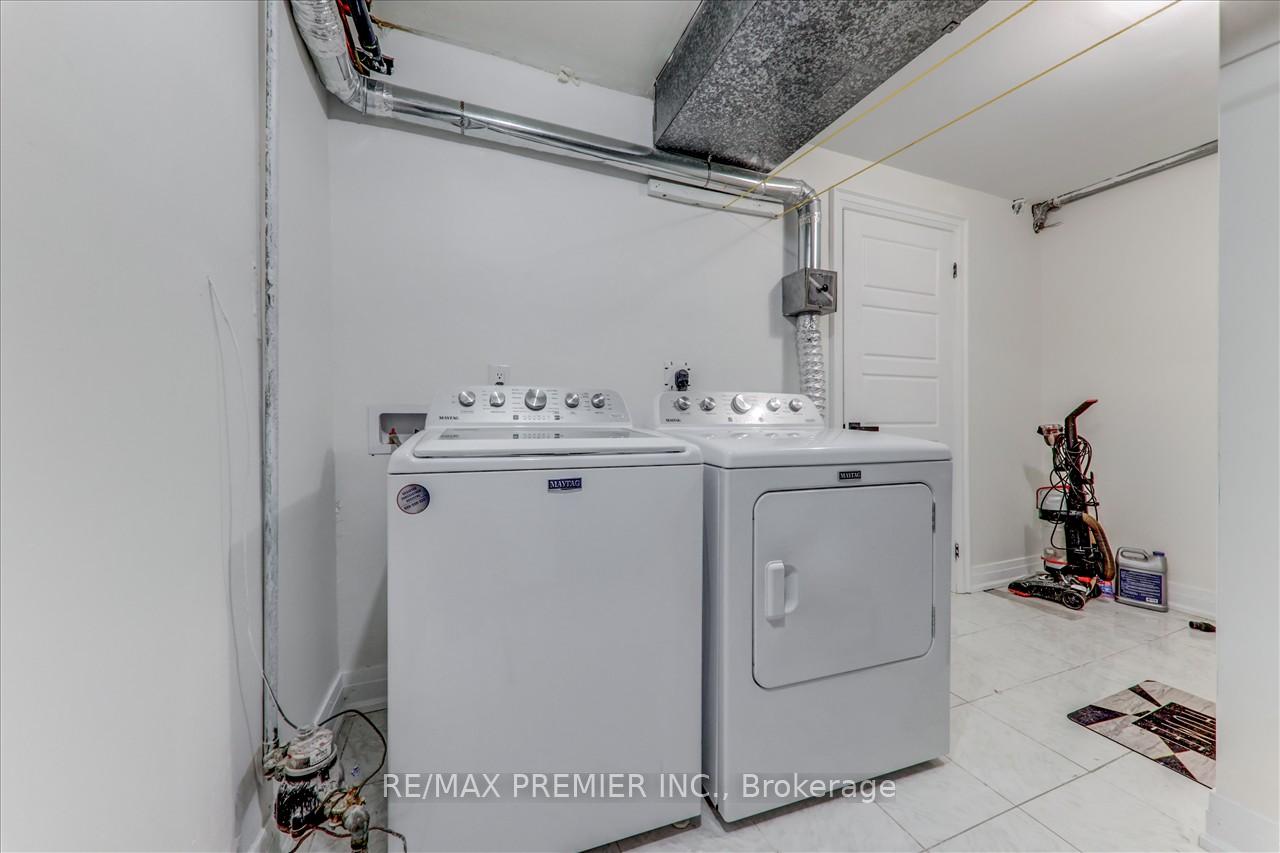 Photo 34 of 99 Benjamin Drive, Vaughan, East Woodbridge — HOMEH