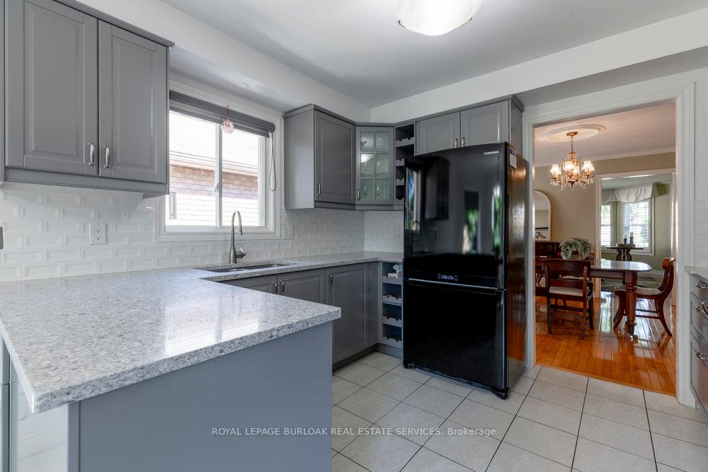 Photo 15 of 1142 Augustus Drive, Burlington, Brant — HOMEH