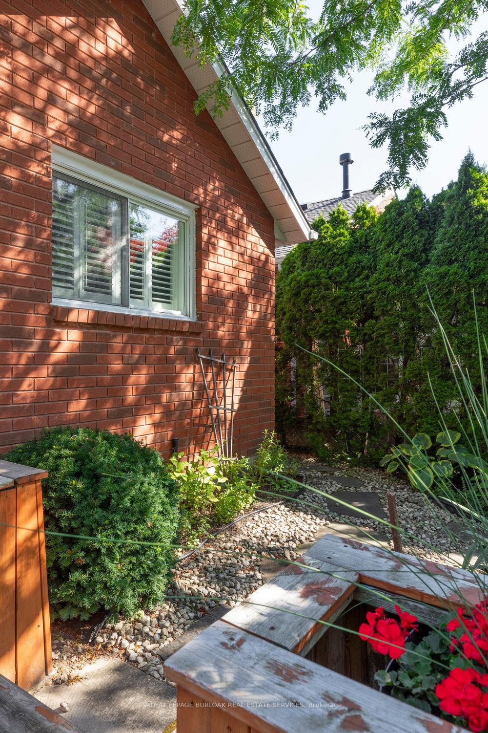 Photo 36 of 1142 Augustus Drive, Burlington, Brant — HOMEH