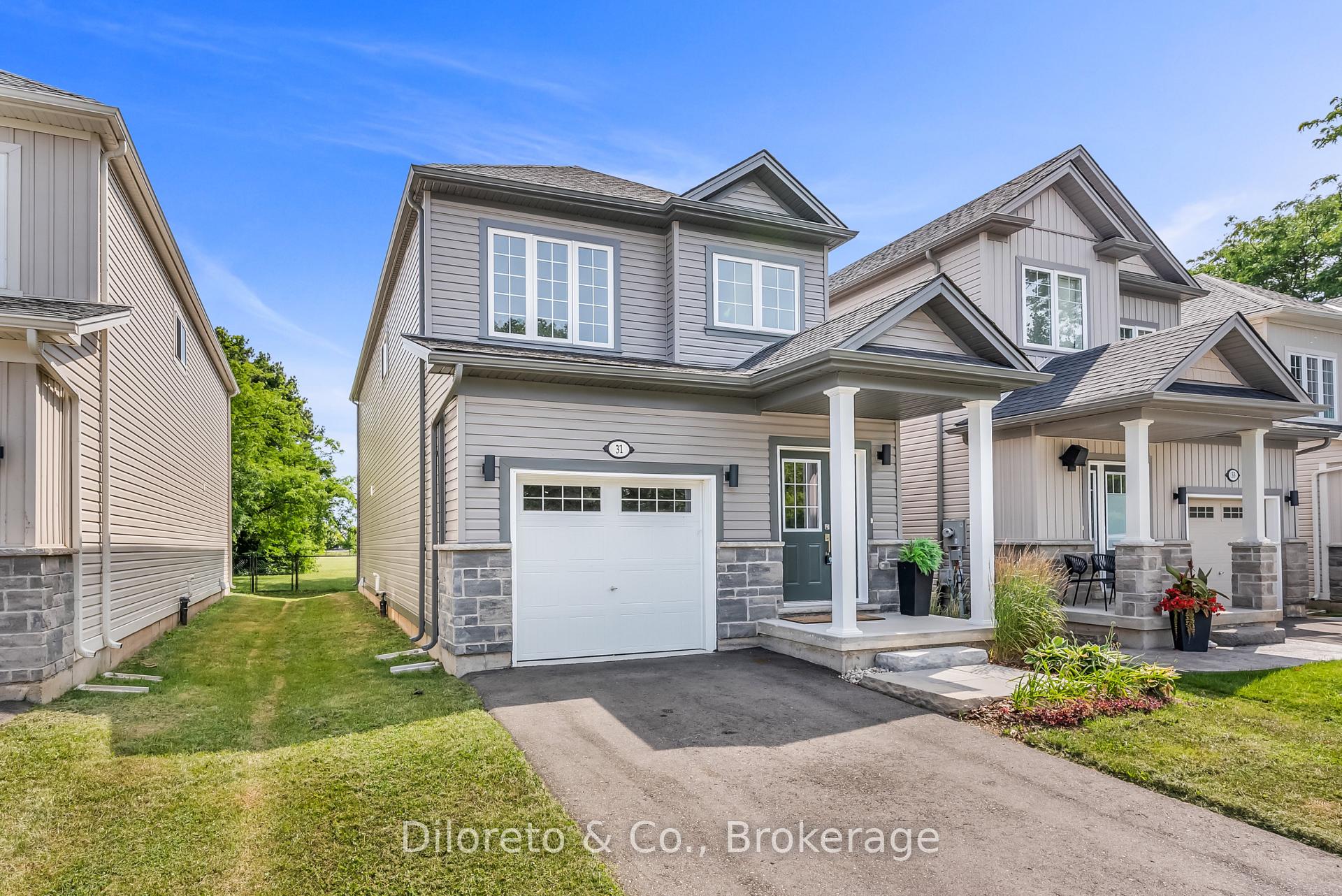 Photo 4 of 31 Bromley Drive, St. Catharines, Port Weller — HOMEH