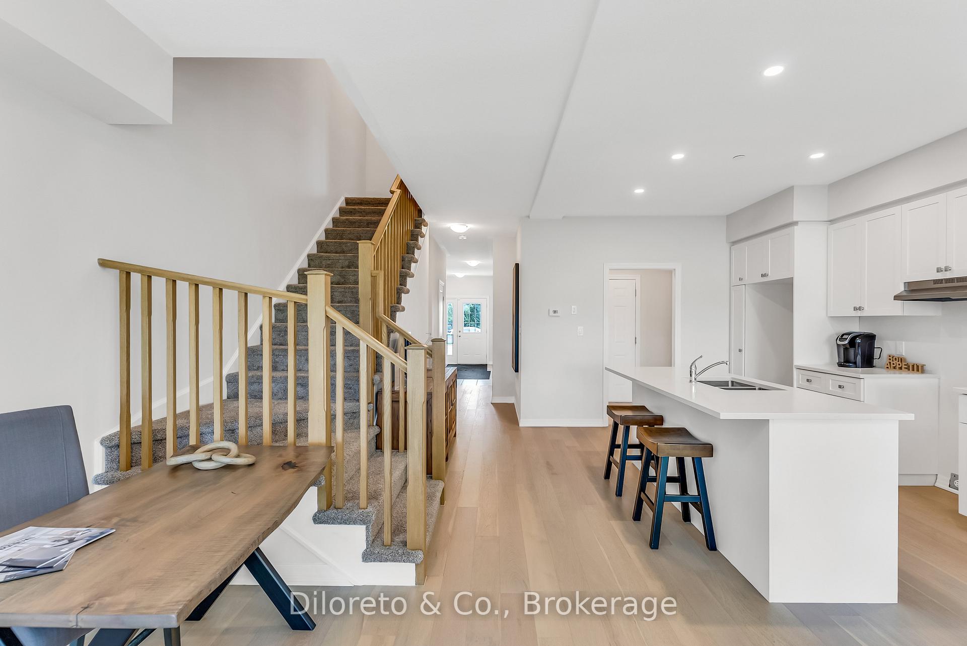 Photo 12 of 31 Bromley Drive, St. Catharines, Port Weller — HOMEH