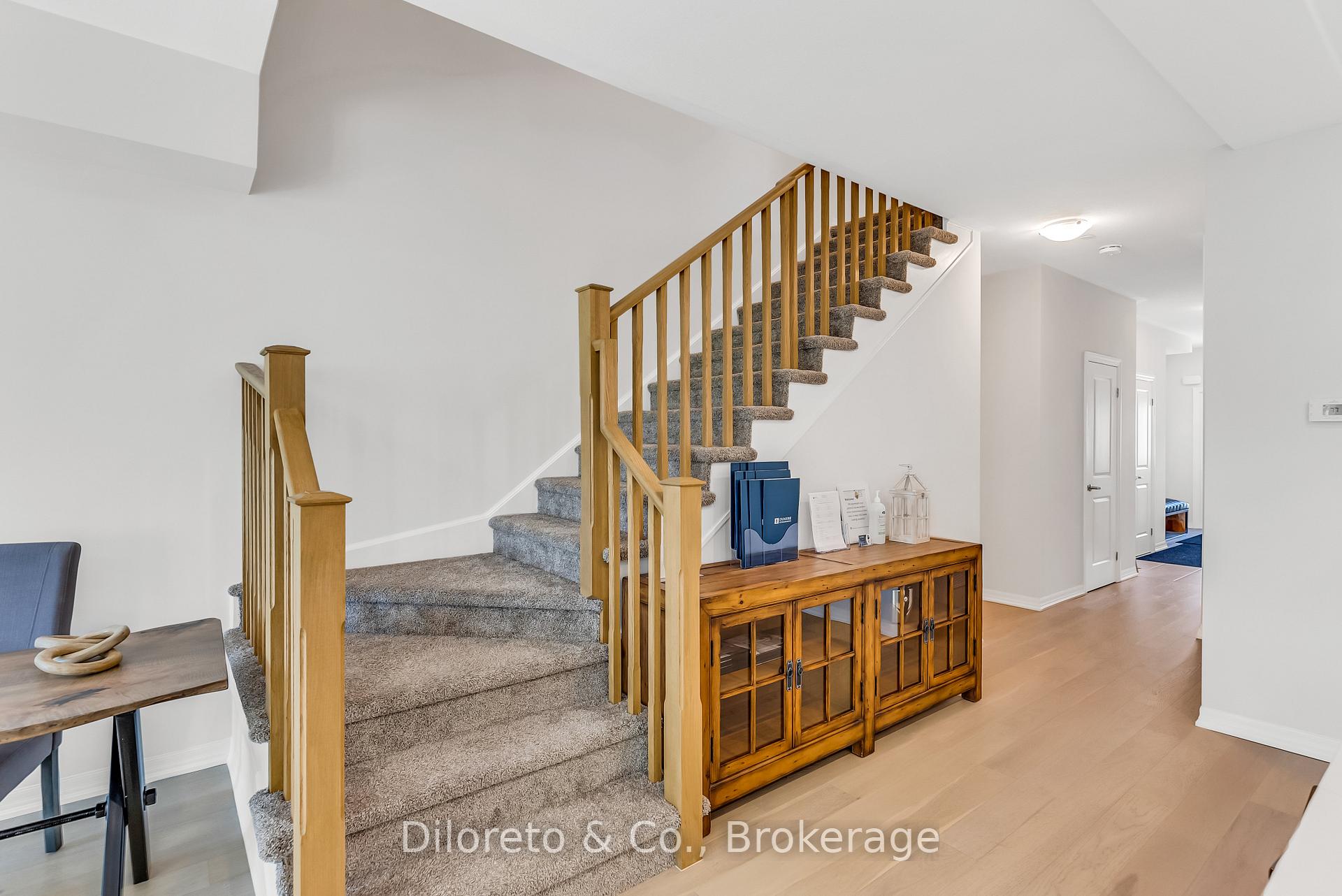 Photo 20 of 31 Bromley Drive, St. Catharines, Port Weller — HOMEH