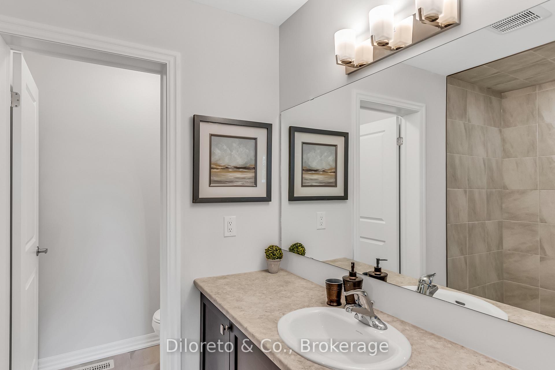 Photo 24 of 31 Bromley Drive, St. Catharines, Port Weller — HOMEH