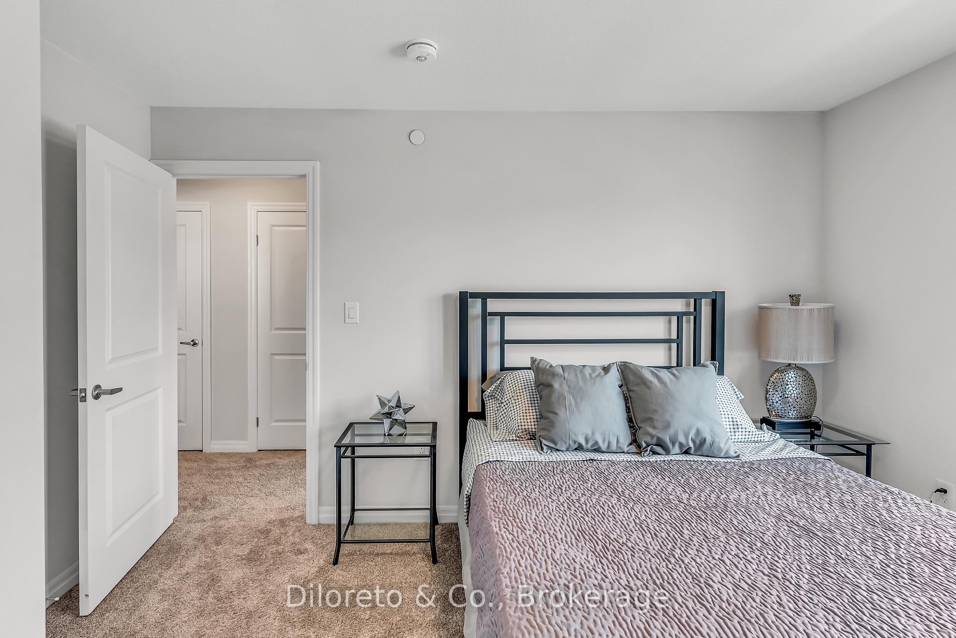 Photo 25 of 31 Bromley Drive, St. Catharines, Port Weller — HOMEH