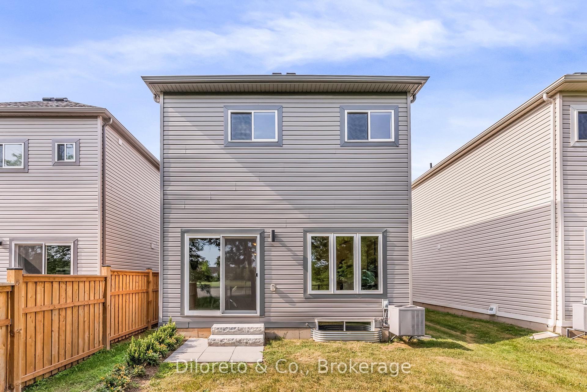 Photo 40 of 31 Bromley Drive, St. Catharines, Port Weller — HOMEH