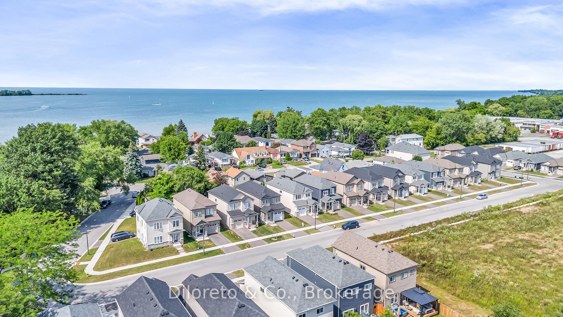 Photo 50 of 31 Bromley Drive, St. Catharines, Port Weller — HOMEH