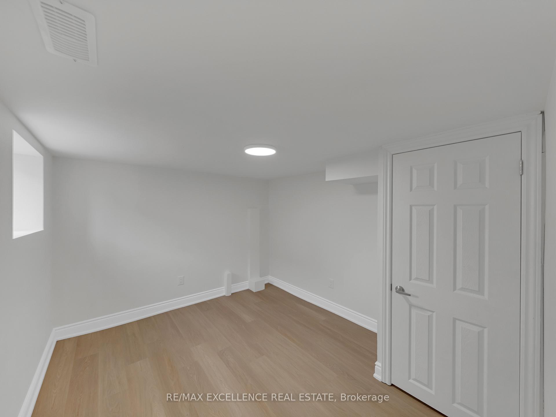 Photo 18 of 1289-91 Langlois Avenue, Windsor — HOMEH