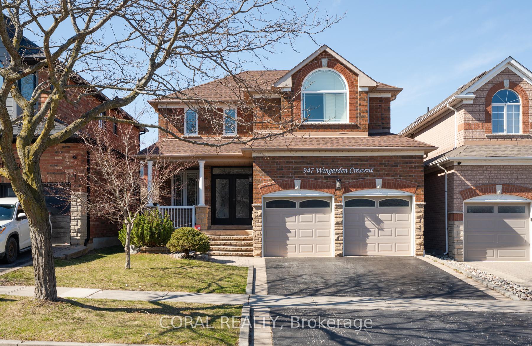 Front of 947 Wingarden Crescent