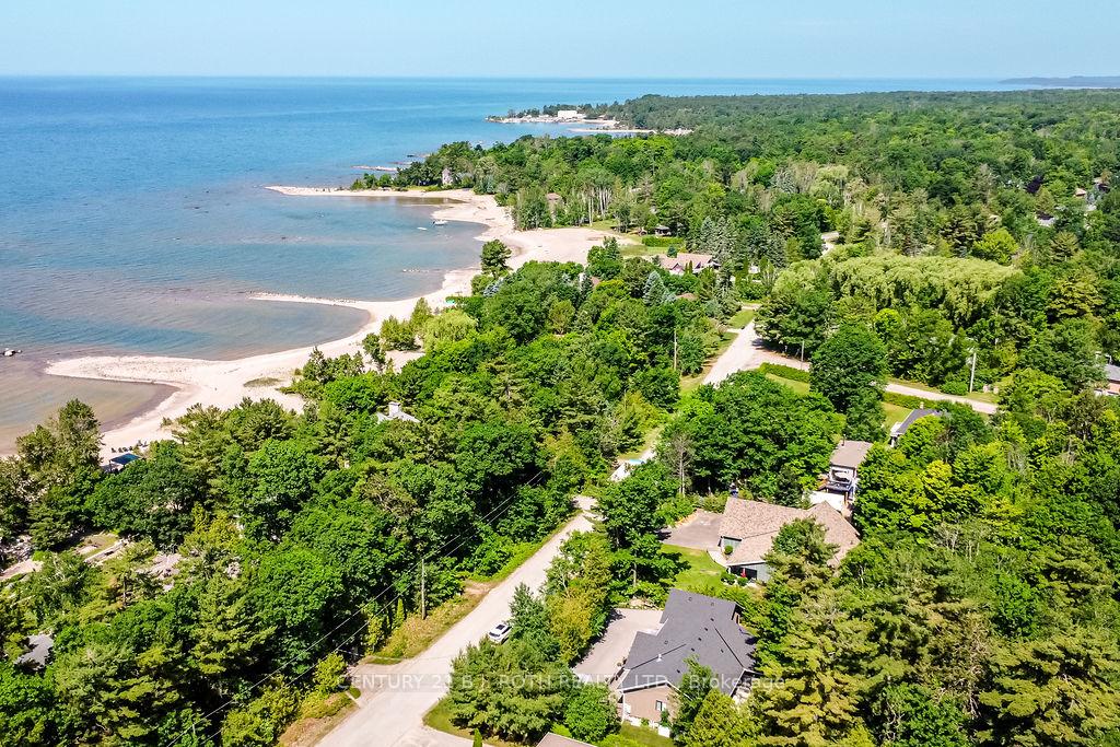 Photo 9 of 1455 Tiny Beaches Road N, Tiny, Rural Tiny — HOMEH