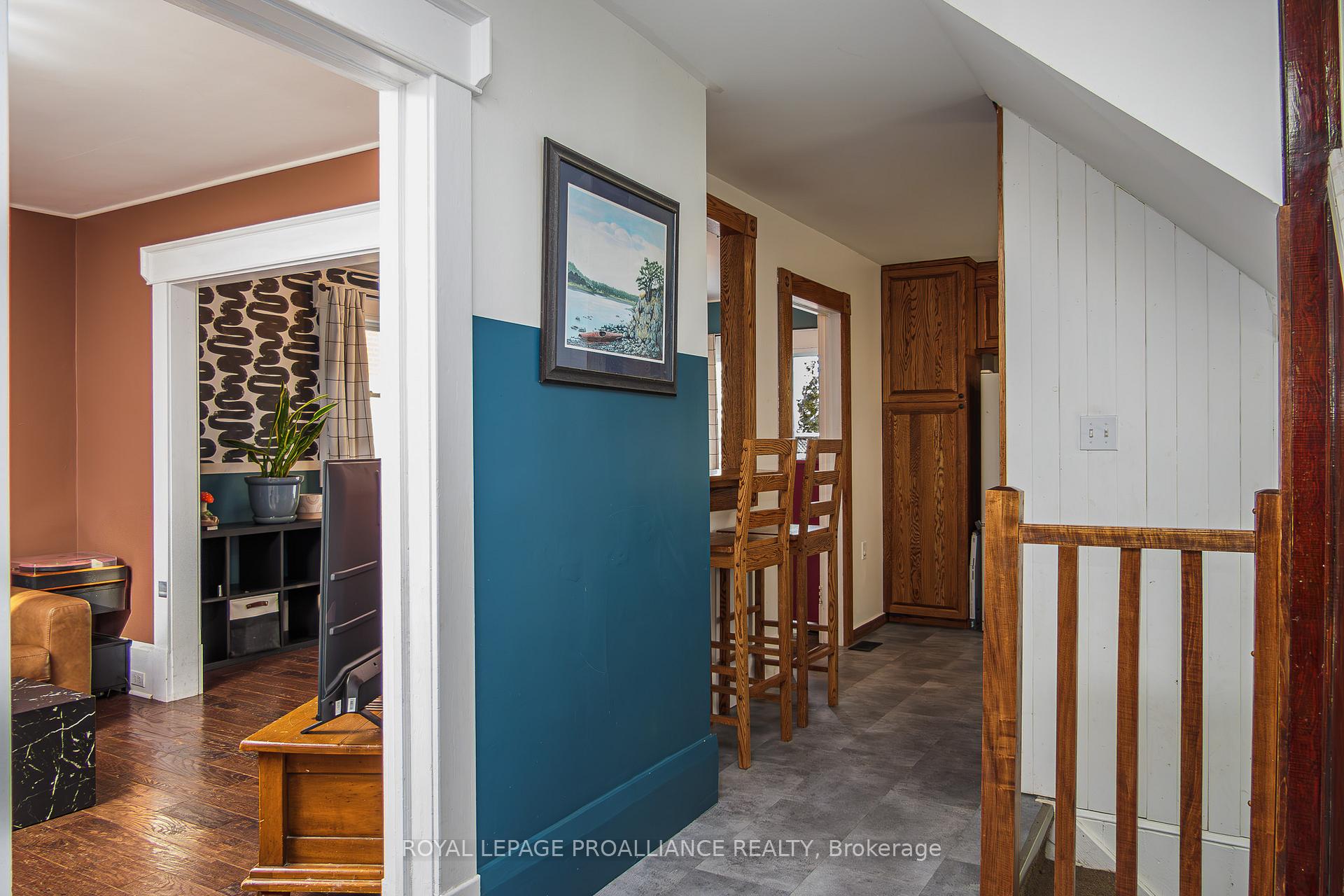 Photo 12 of 36 Henry Street, Belleville, Belleville Ward — HOMEH