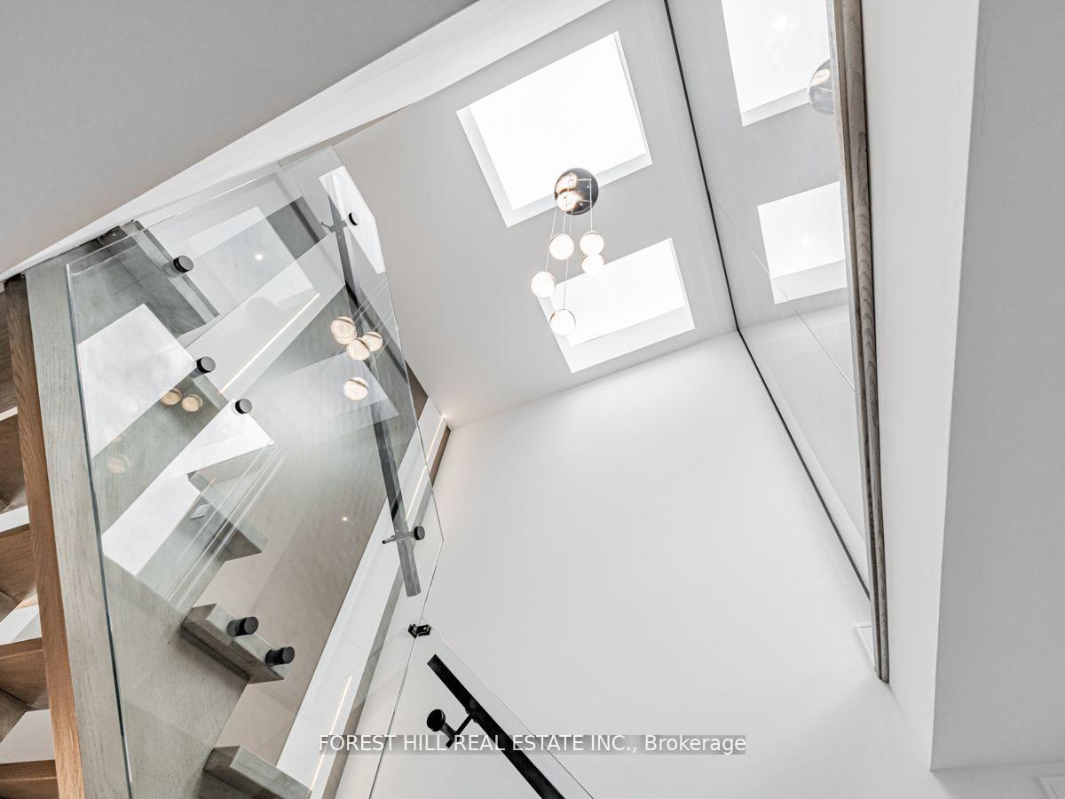 Photo 19 of 19 Devon Road, Toronto, East End-Danforth — HOMEH
