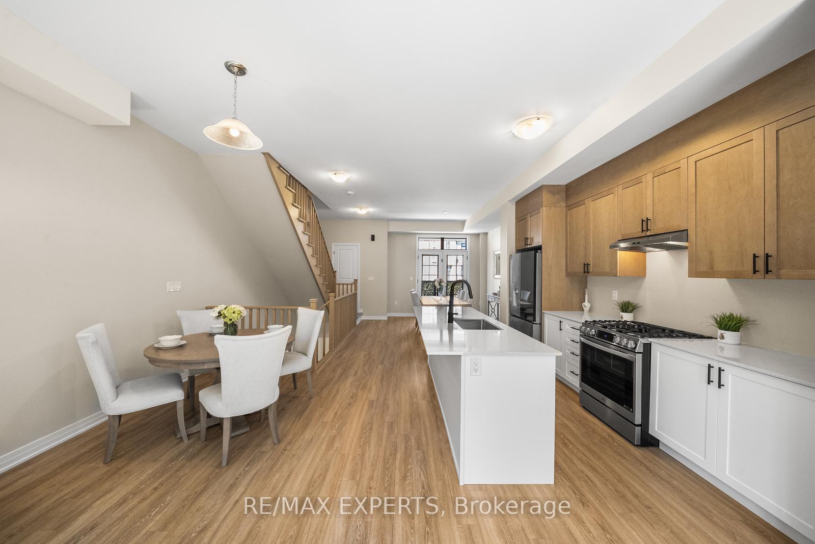 Photo 13 of 91 Archambault Way, Vaughan, Vellore Village — HOMEH