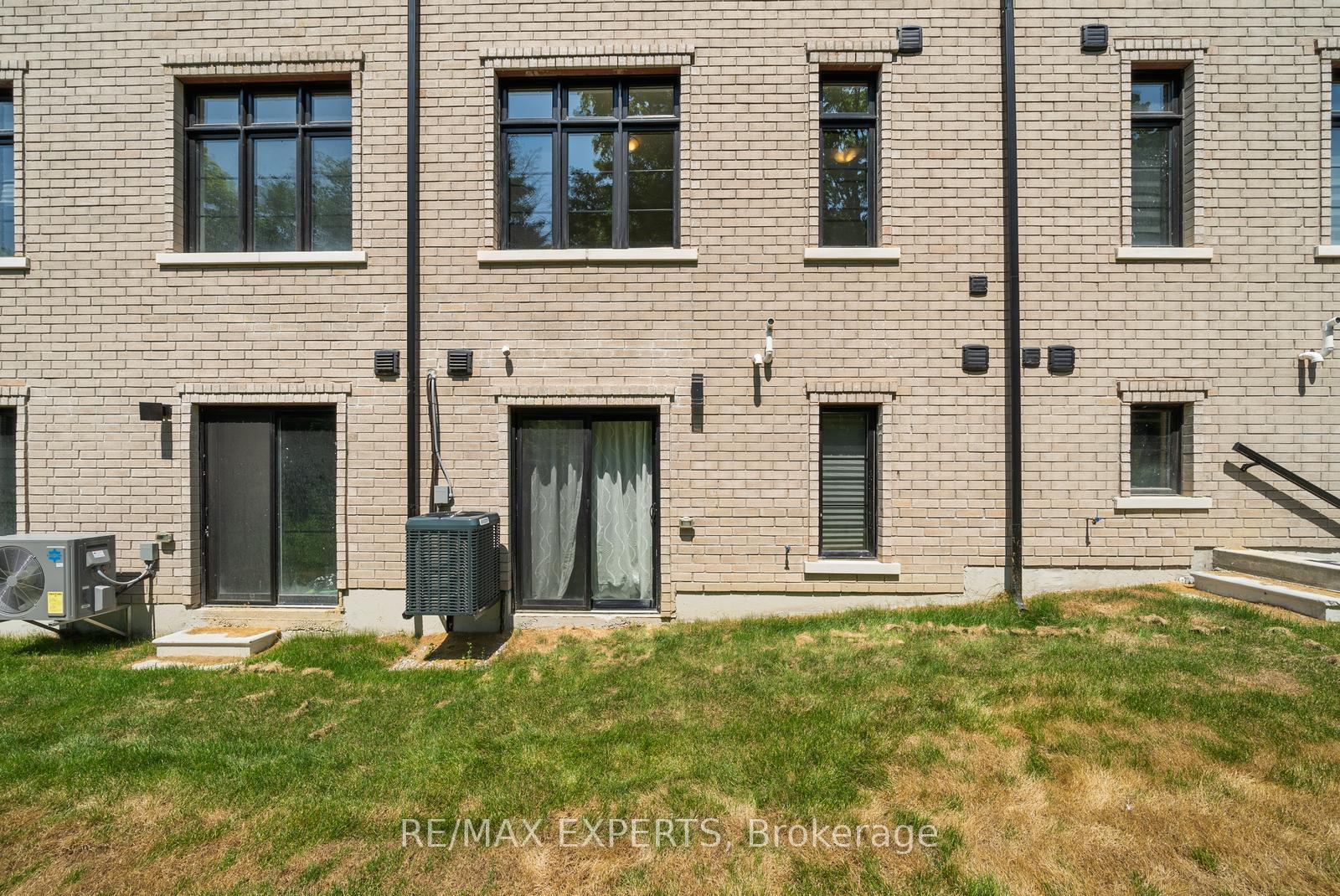 Photo 46 of 91 Archambault Way, Vaughan, Vellore Village — HOMEH