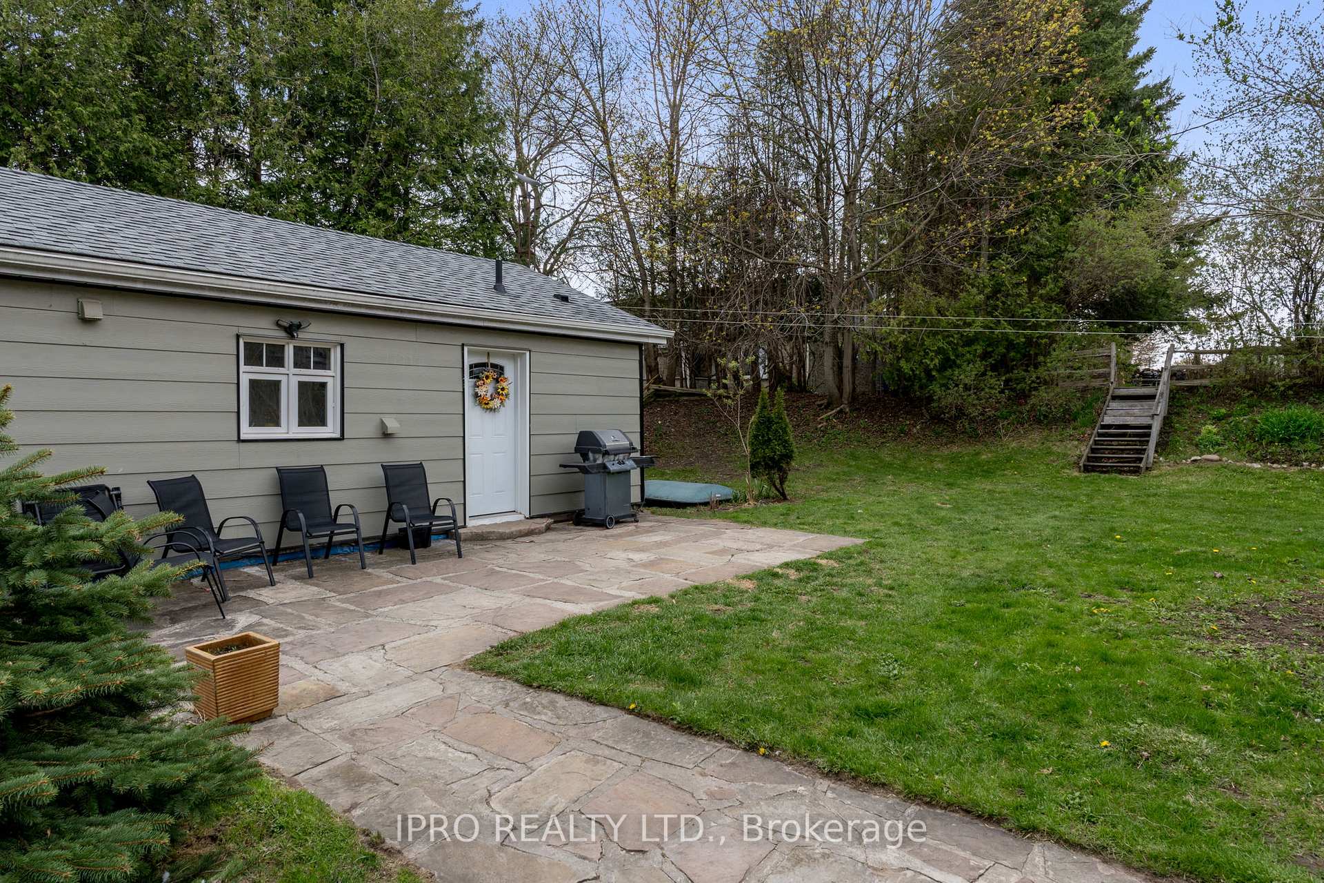 Photo 13 of 45 Wellington 124 Road, Erin — HOMEH