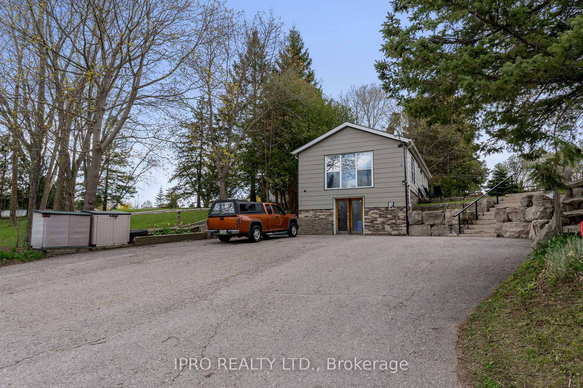 Photo 22 of 45 Wellington 124 Road, Erin — HOMEH