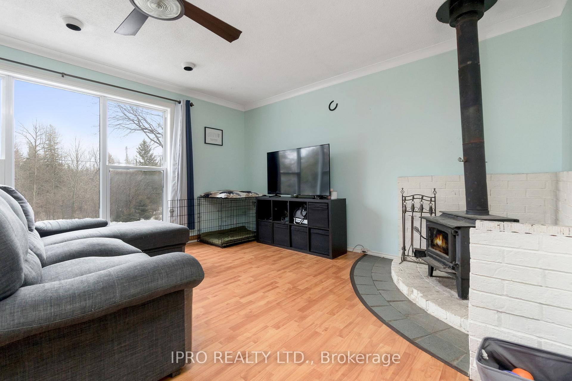 Photo 27 of 45 Wellington 124 Road, Erin — HOMEH