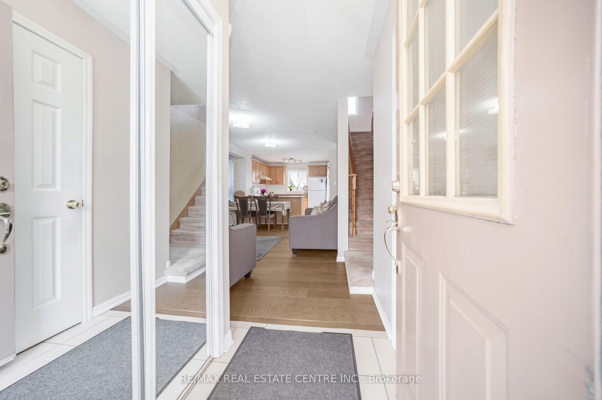 Photo 7 of 10 Starfish Court, Brampton, Sandringham-Wellington — HOMEH