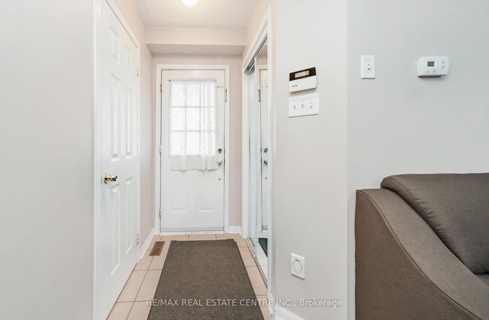 Photo 6 of 10 Starfish Court, Brampton, Sandringham-Wellington — HOMEH