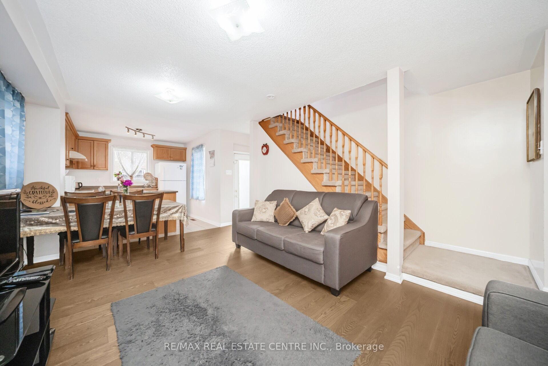Photo 8 of 10 Starfish Court, Brampton, Sandringham-Wellington — HOMEH