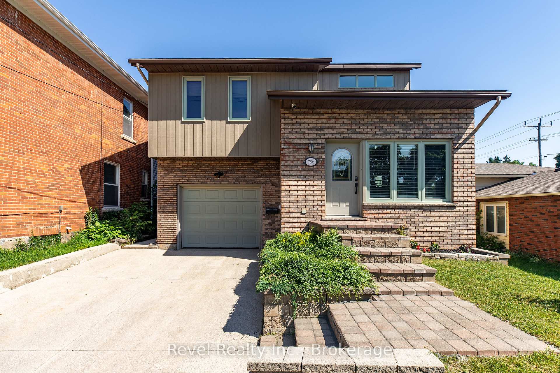 Front of 786 8th Street E