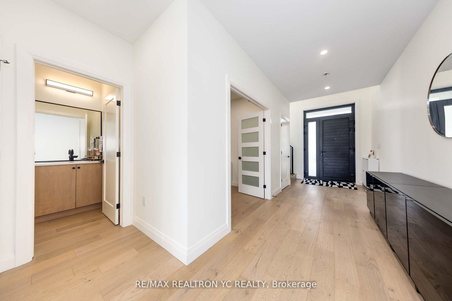 Photo 19 of 7250 Silver Creek Circle, London, South V — HOMEH