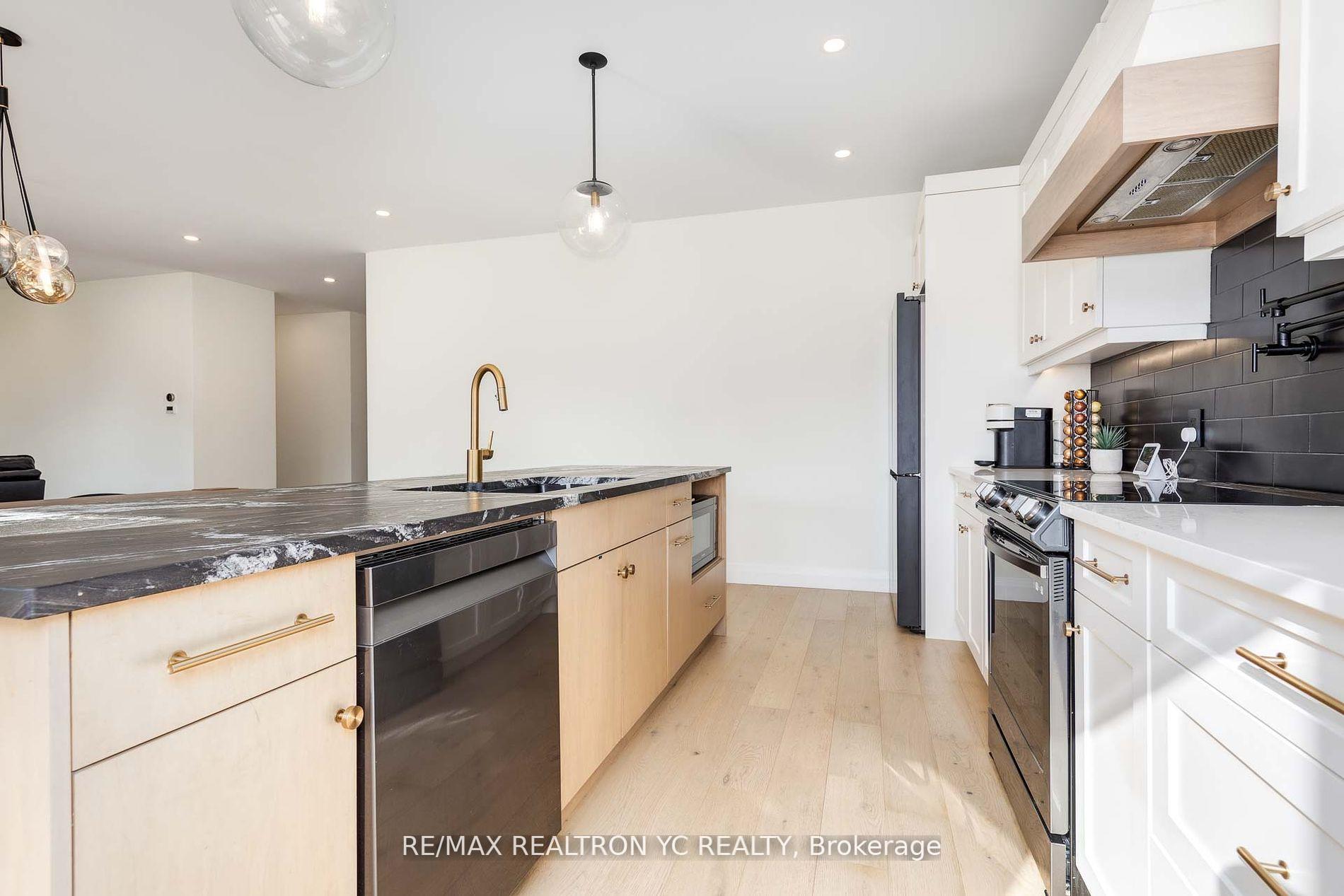 Photo 42 of 7250 Silver Creek Circle, London, South V — HOMEH