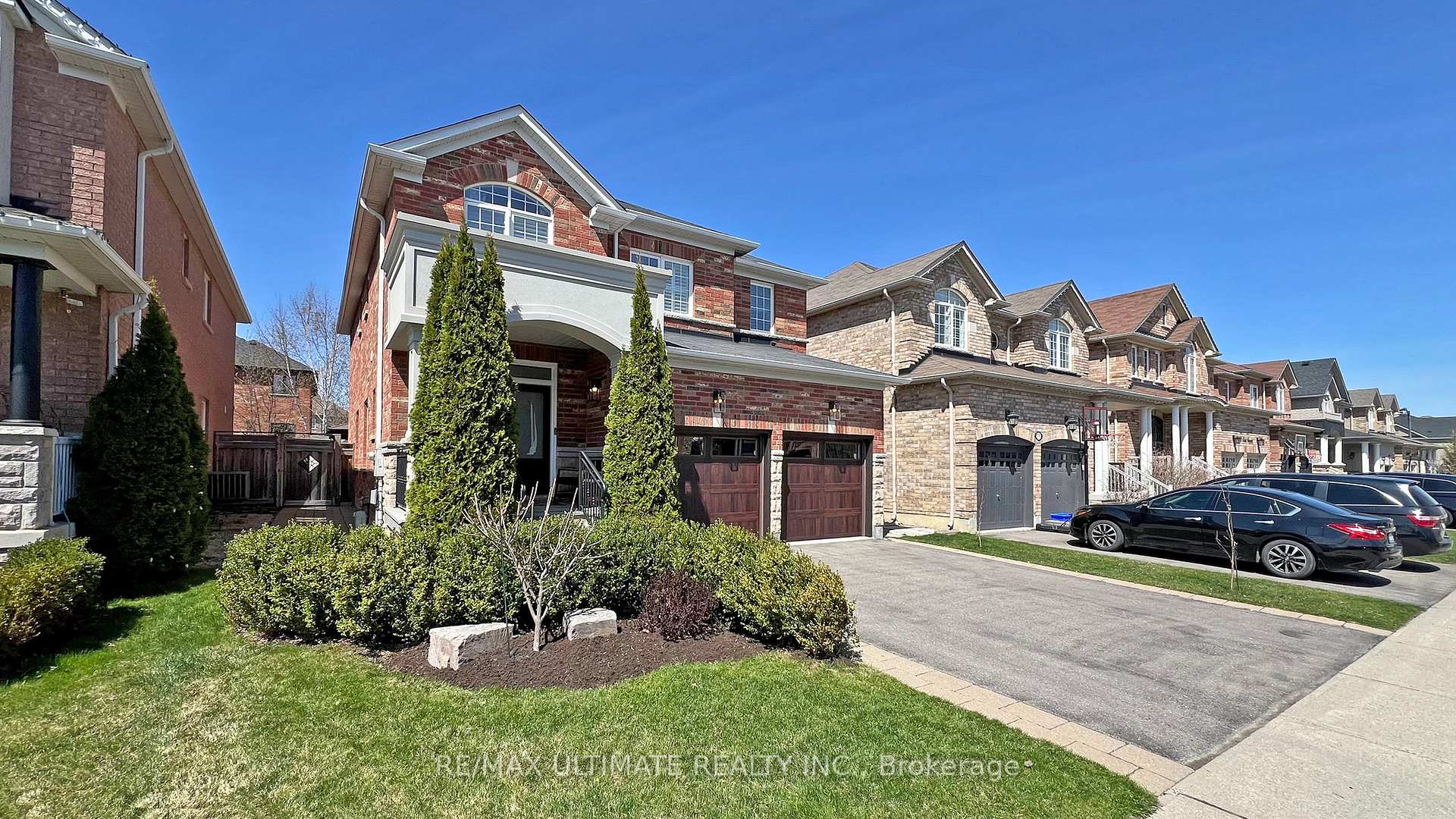 Photo 10 of 175 Stark Crescent, Vaughan, Vellore Village — HOMEH
