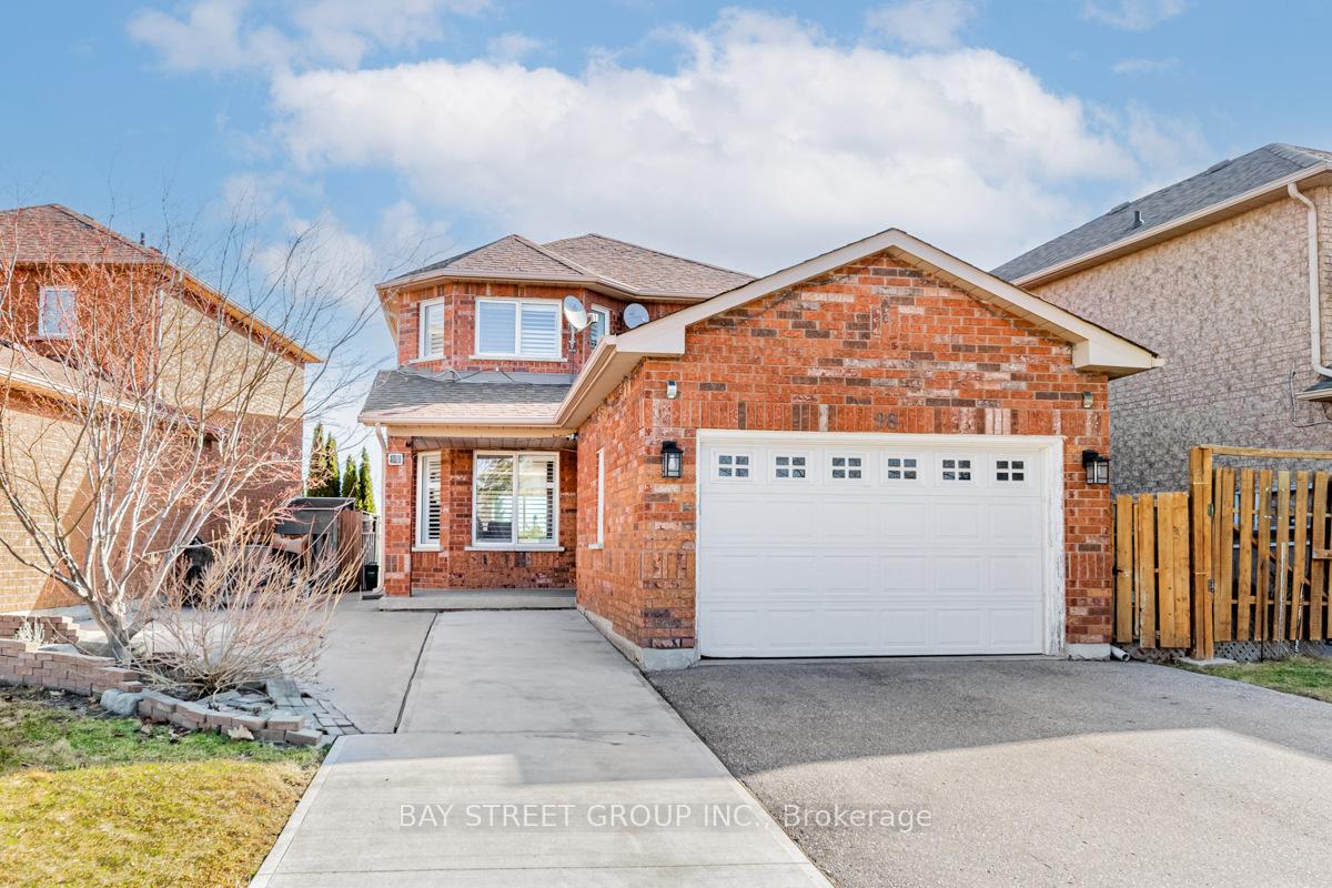 Front of 98 Royalpark Way