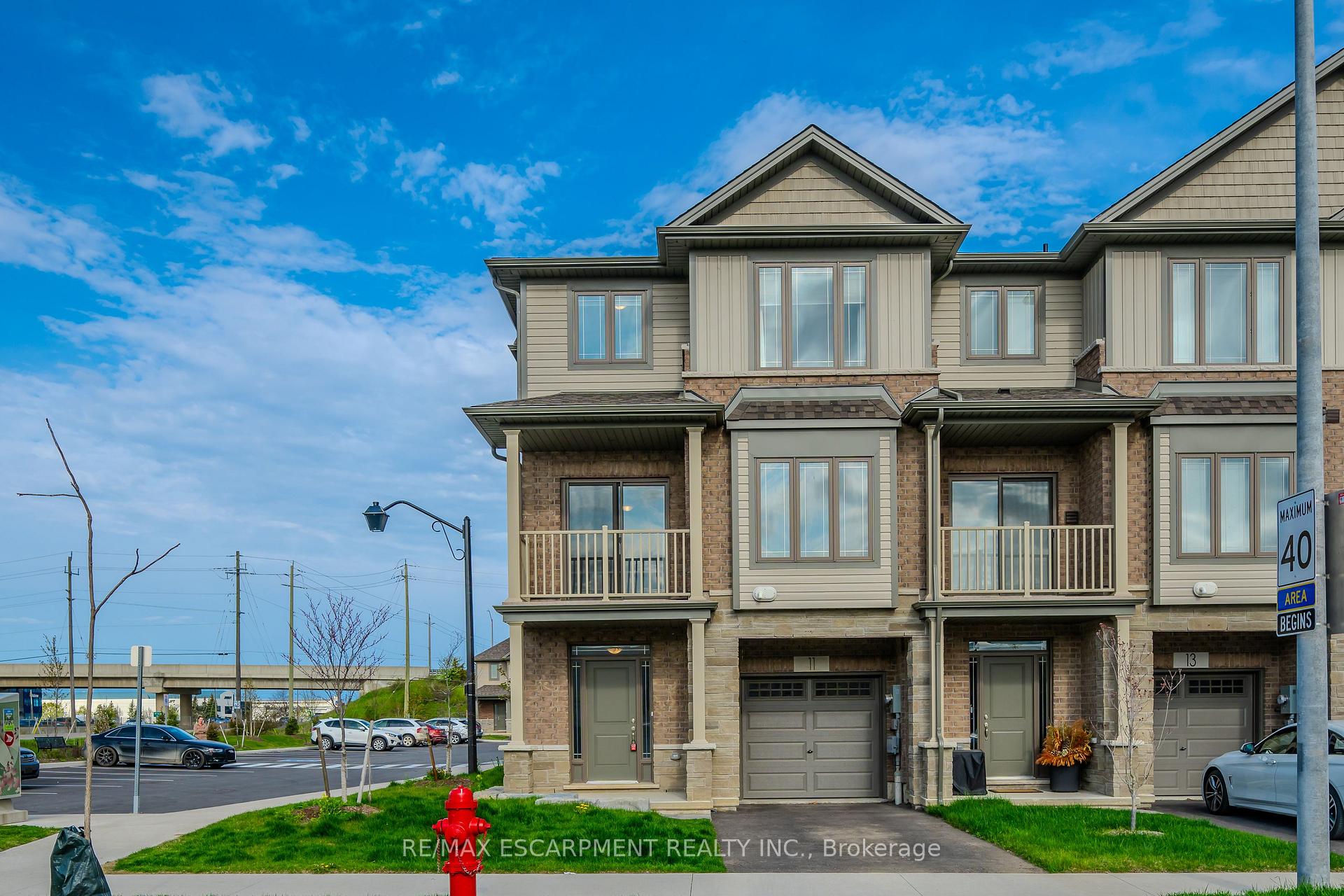 Photo 1 of 11 Rachel Drive, Hamilton, Stoney Creek — HOMEH