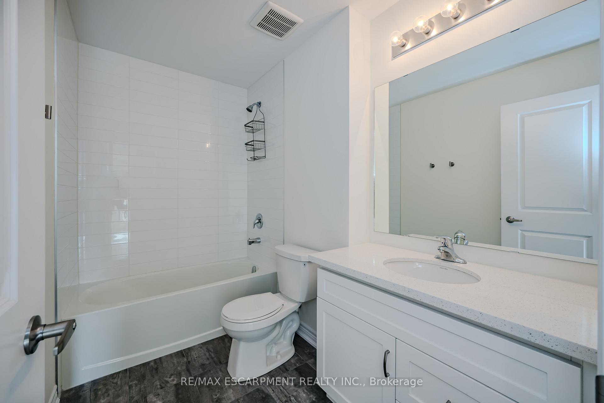 Photo 35 of 11 Rachel Drive, Hamilton, Stoney Creek — HOMEH